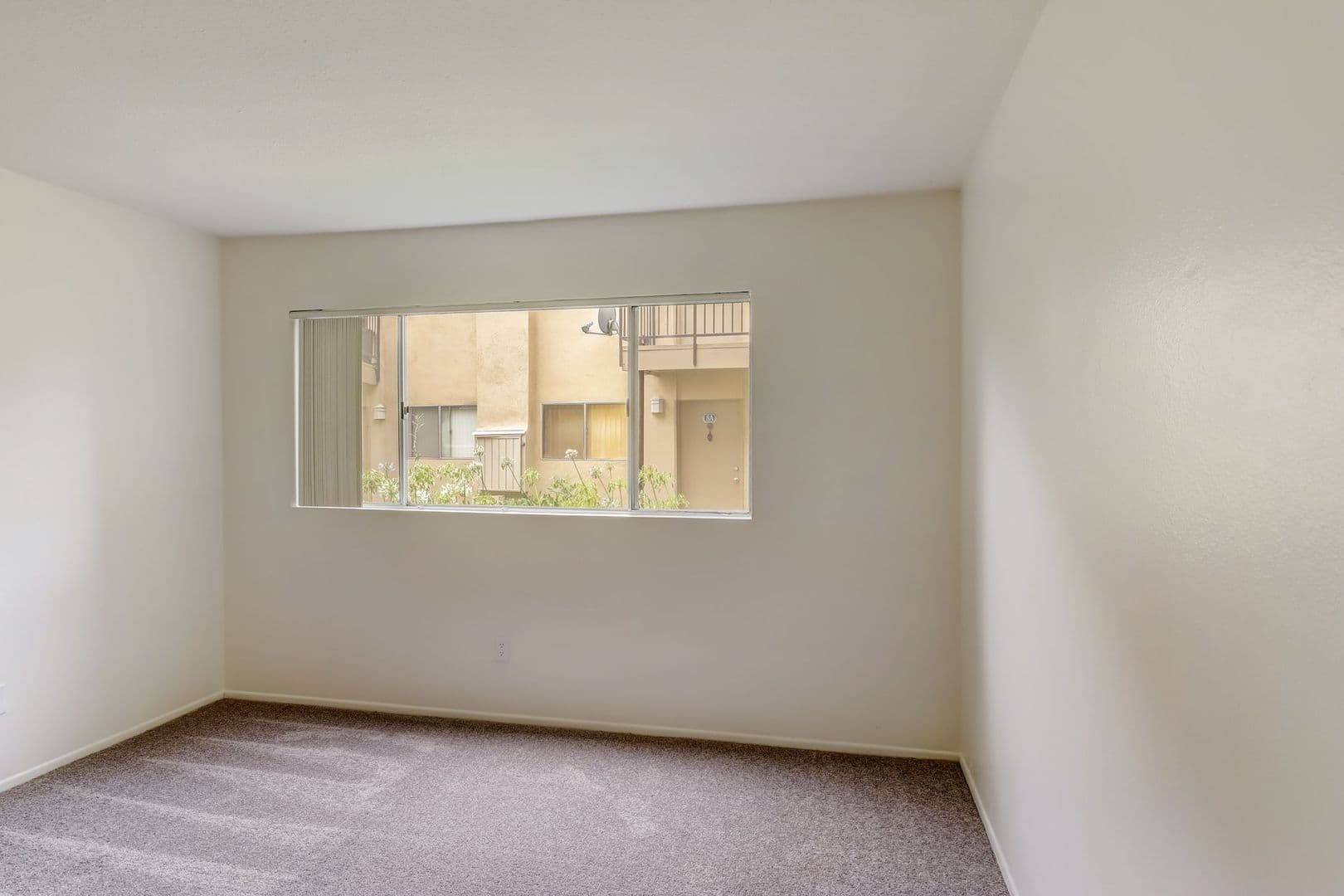 Upland Apartment: 859 N Mountain Avenue