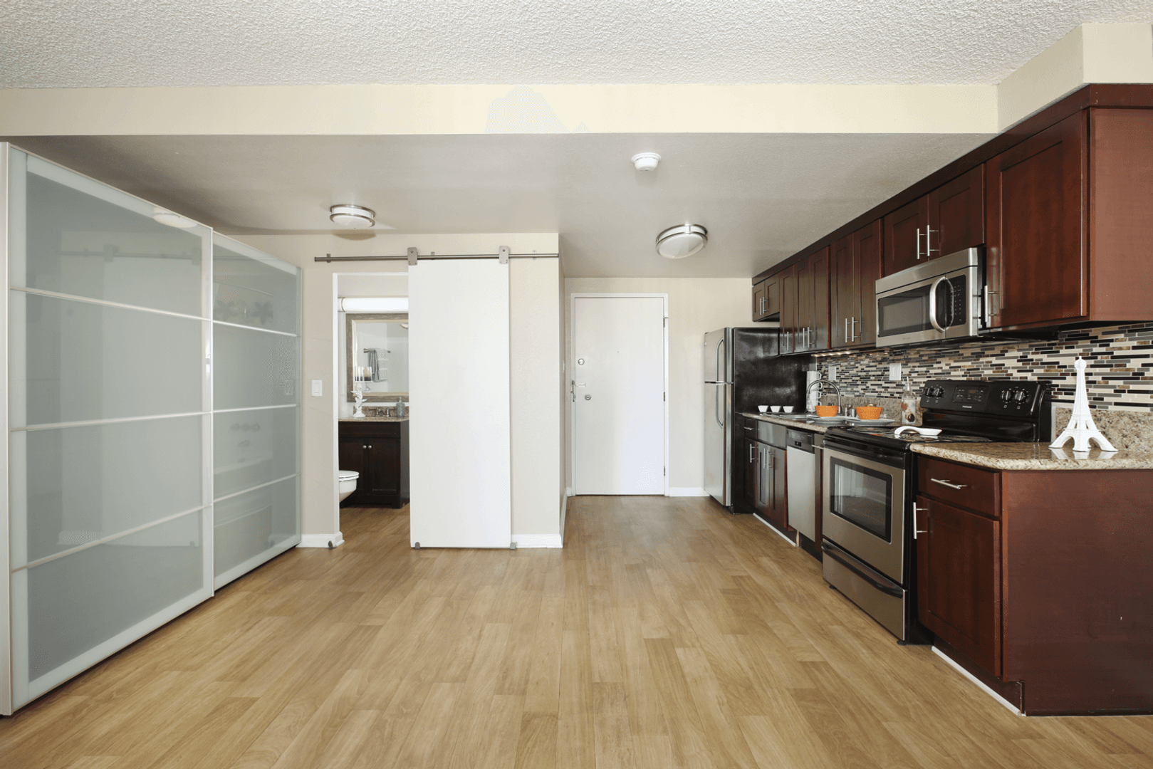Long Beach Apartment: 3950 N. Virginia Road