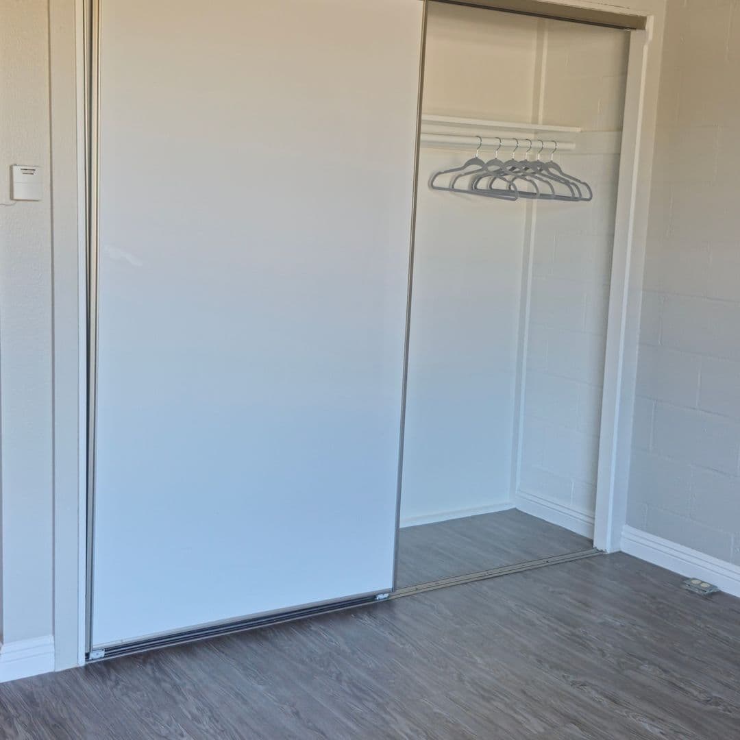 Pasadena Apartment: 1070 N. Lake Avenue