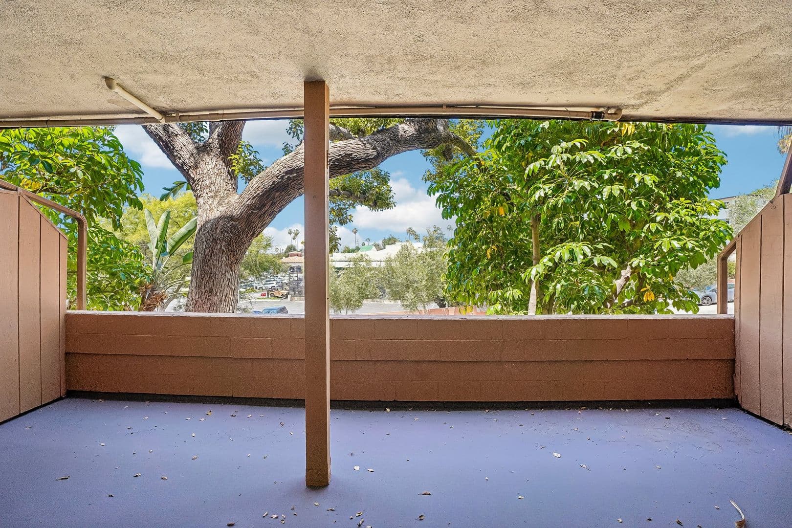 Pasadena Apartment: 410 Raymondale Drive