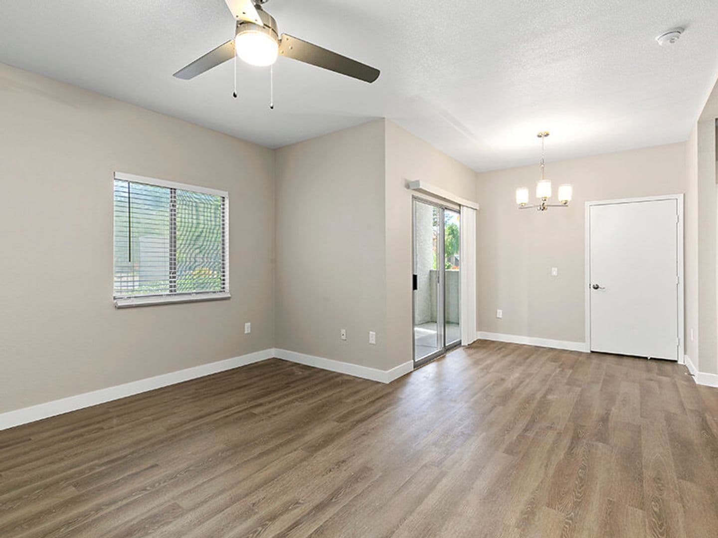 Phoenix Apartment: 16804 N 42nd Avenue