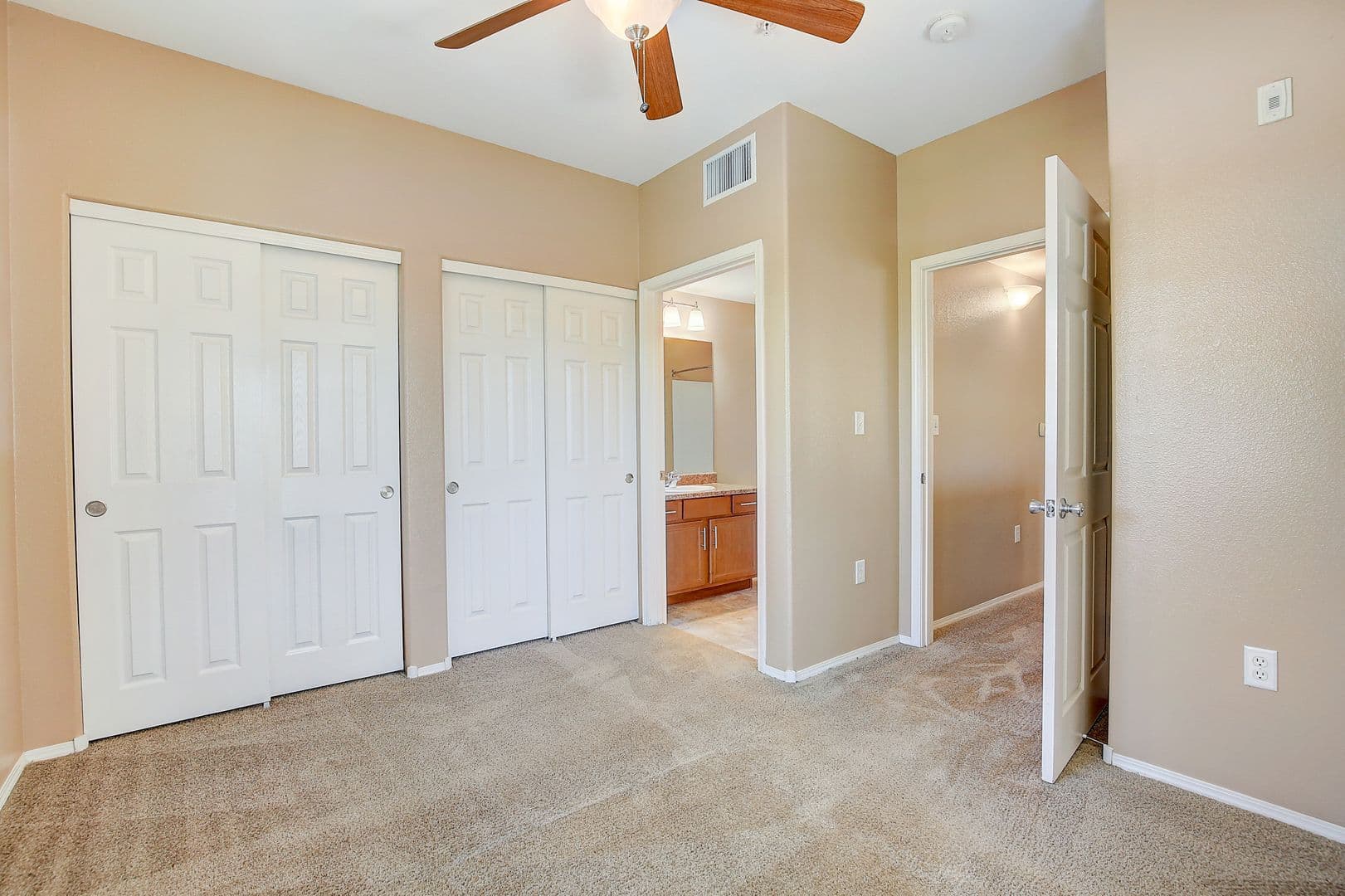 Las Vegas Apartment: 6885 W. Lone Mountain Rd.