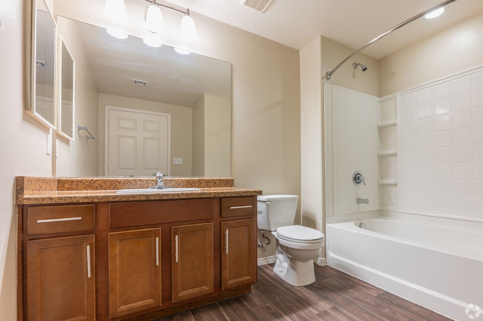 Las Vegas Apartment: 6885 W. Lone Mountain Rd.