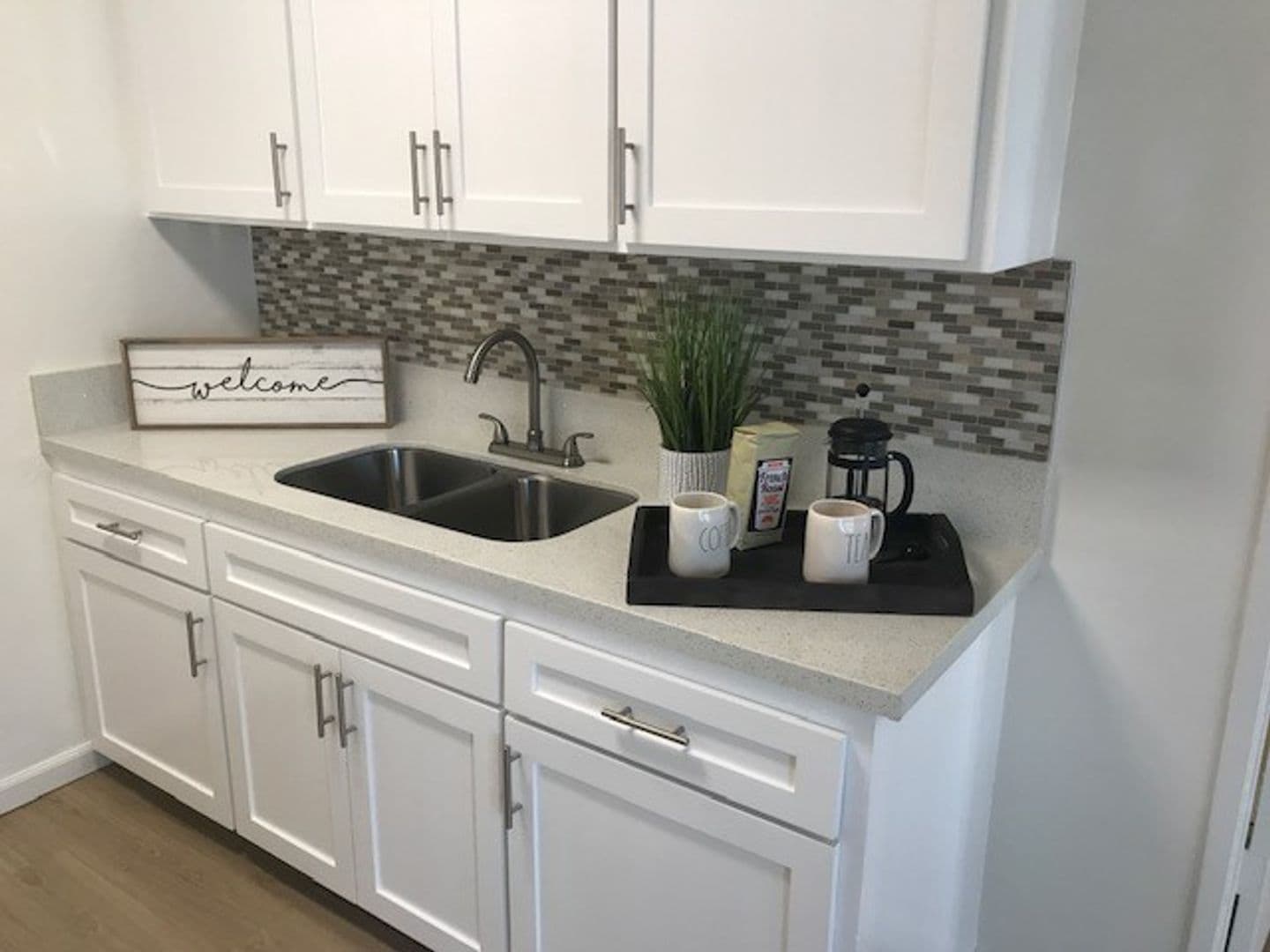 Anaheim Apartment: 1237 & 1243 North Dresden Place