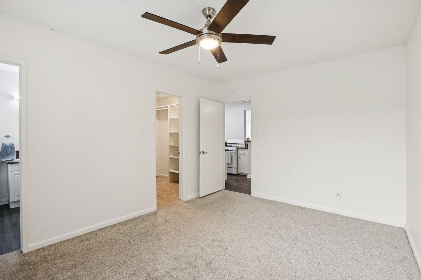 Anaheim Apartment: 1237 & 1243 North Dresden Place