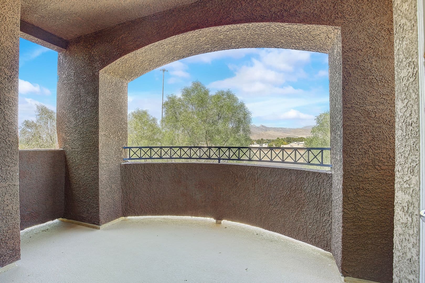 Las Vegas Apartment: 6885 W. Lone Mountain Rd.