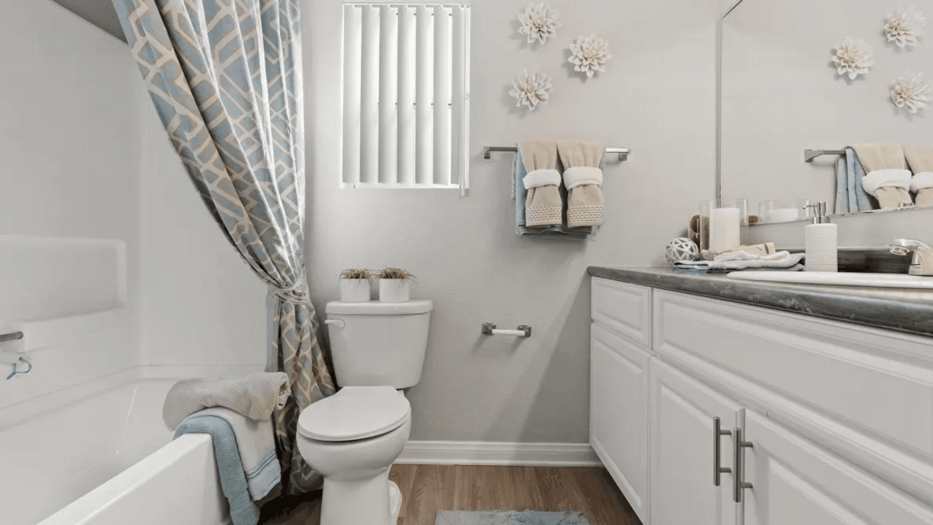 Las Vegas Apartment: 3580 E Alexander Road