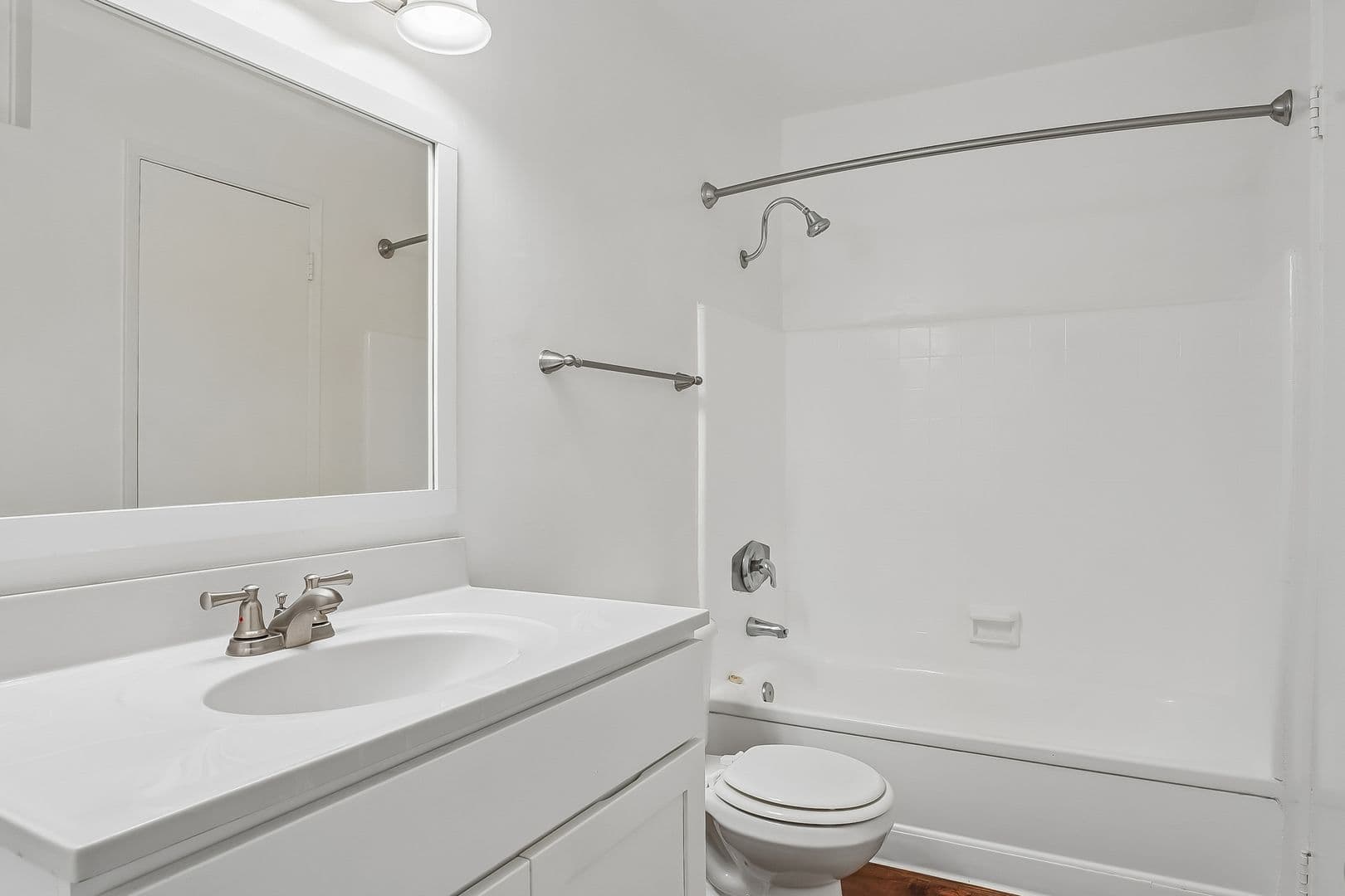 Pasadena Apartment: 410 Raymondale Drive