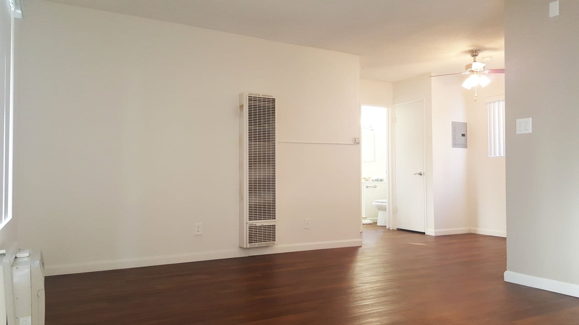 Pico Rivera Apartment: 9212 Burke Street