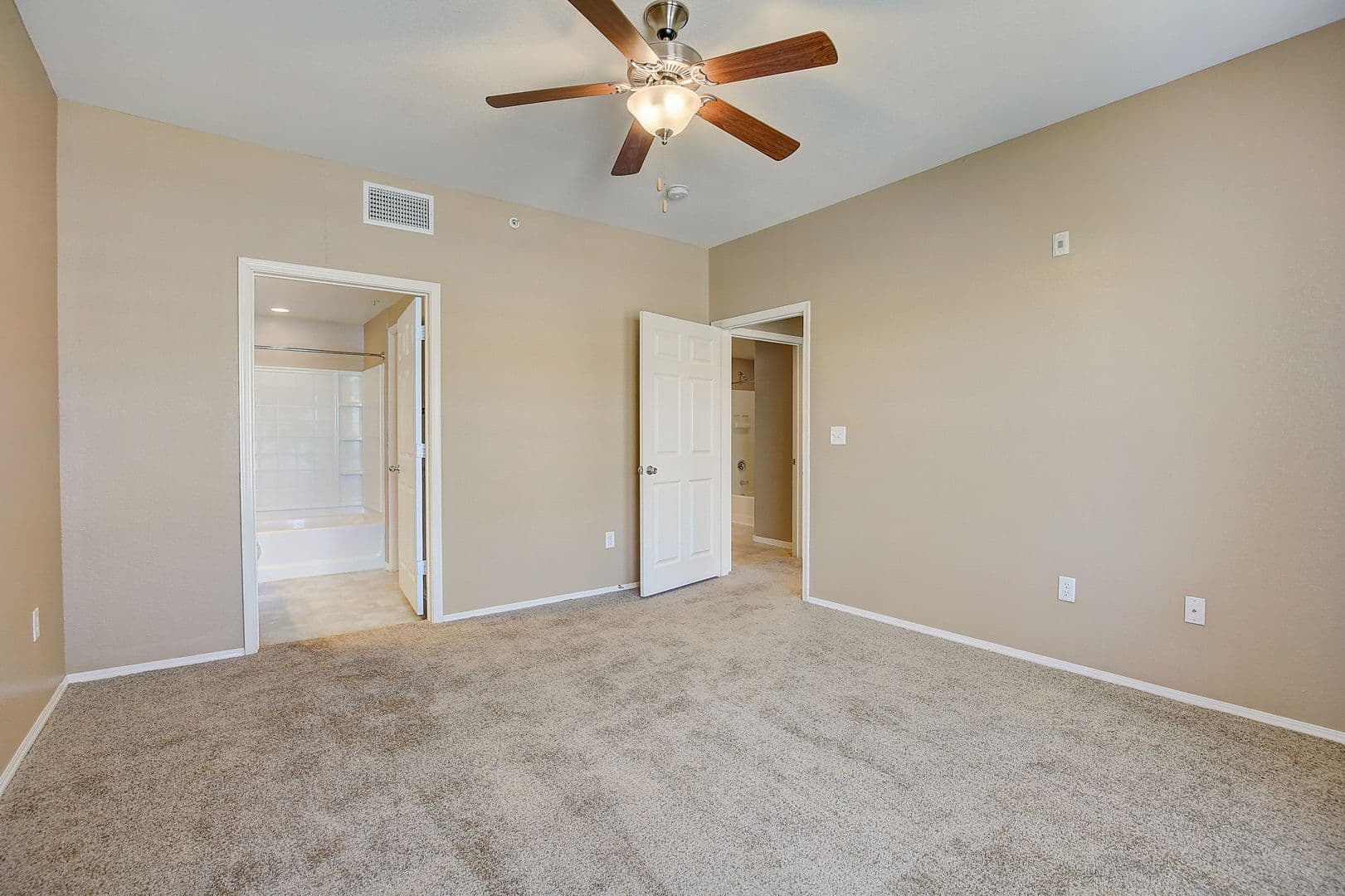 Las Vegas Apartment: 6885 W. Lone Mountain Rd.