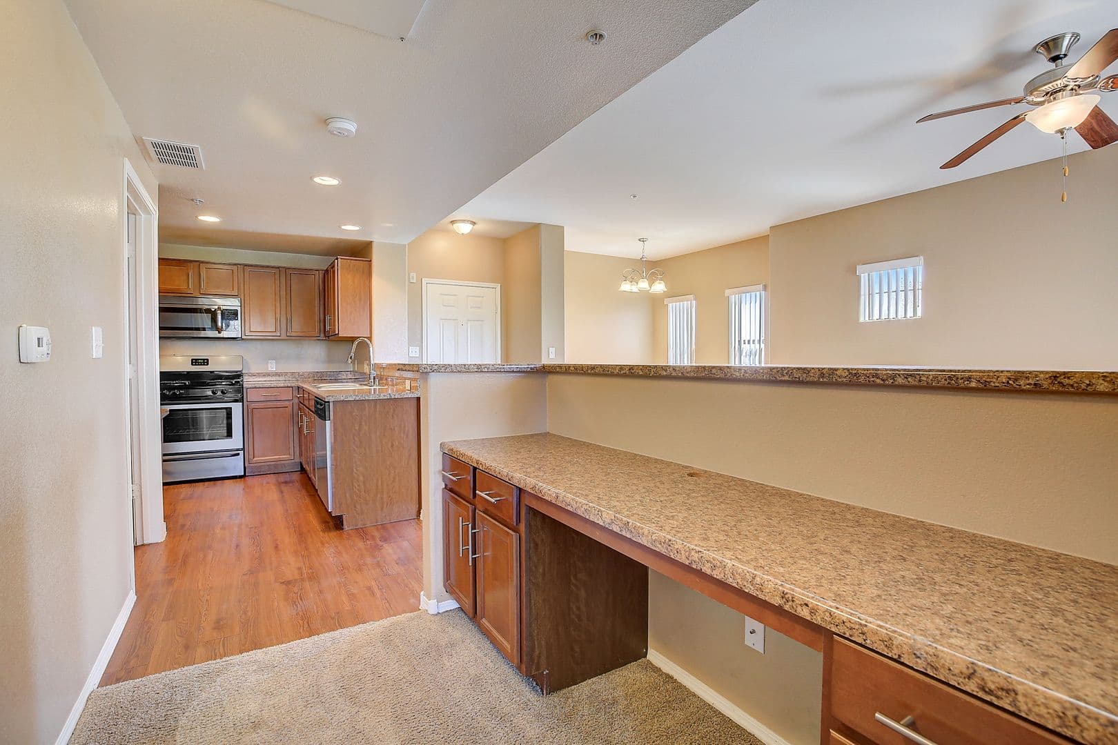 Las Vegas Apartment: 6885 W. Lone Mountain Rd.