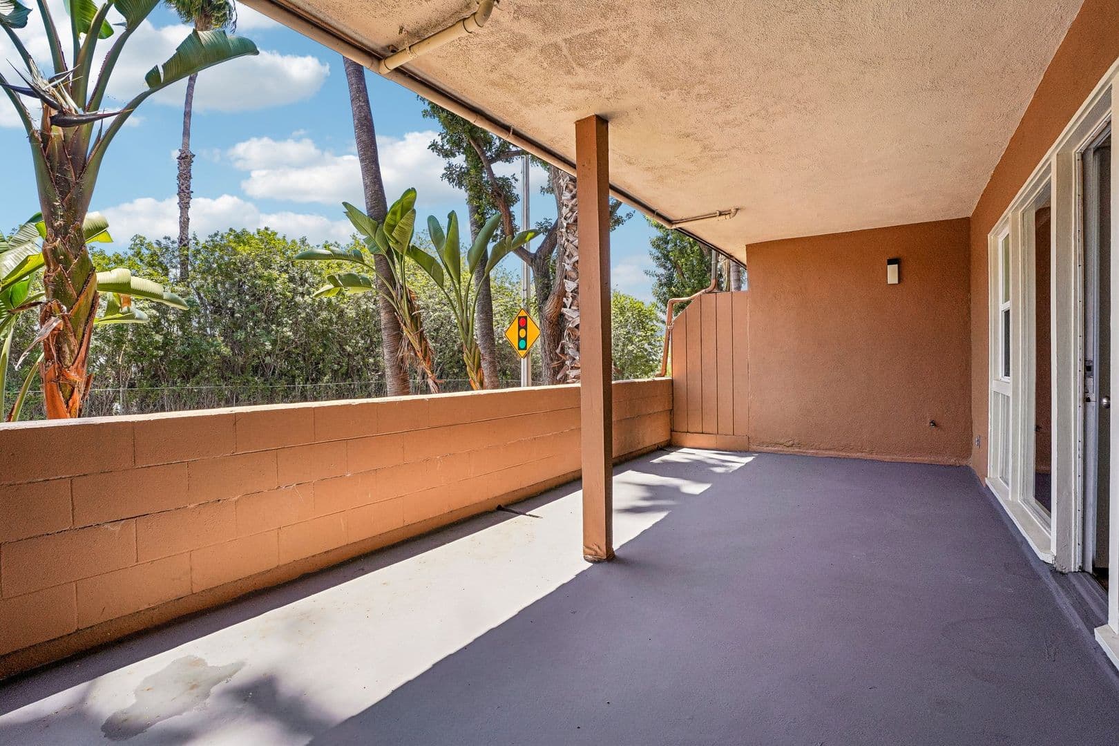 Pasadena Apartment: 410 Raymondale Drive