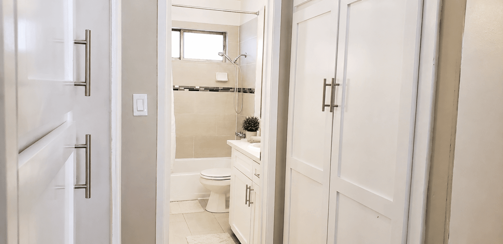 Sherman Oaks Apartment: 14600 Magnolia Blvd
