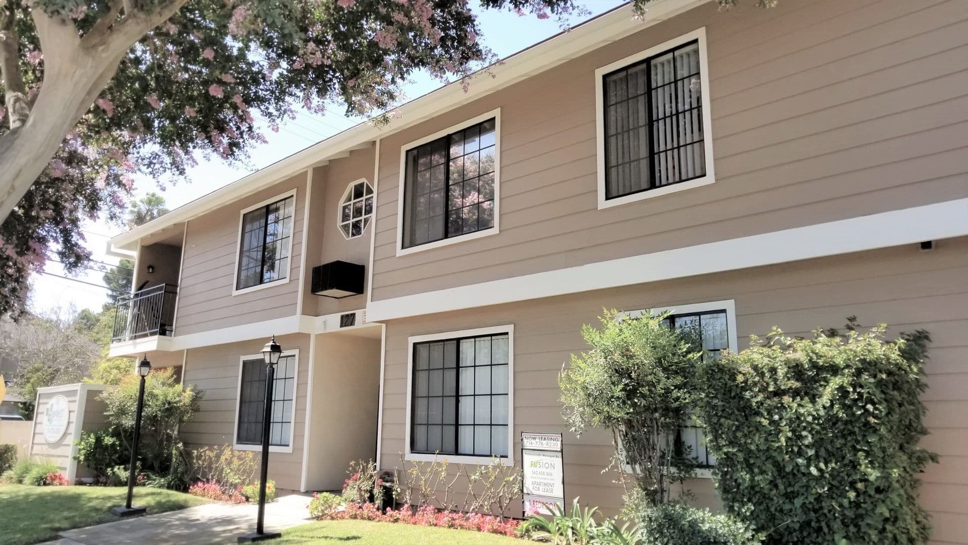 Anaheim Apartment: 127 West Cypress Street