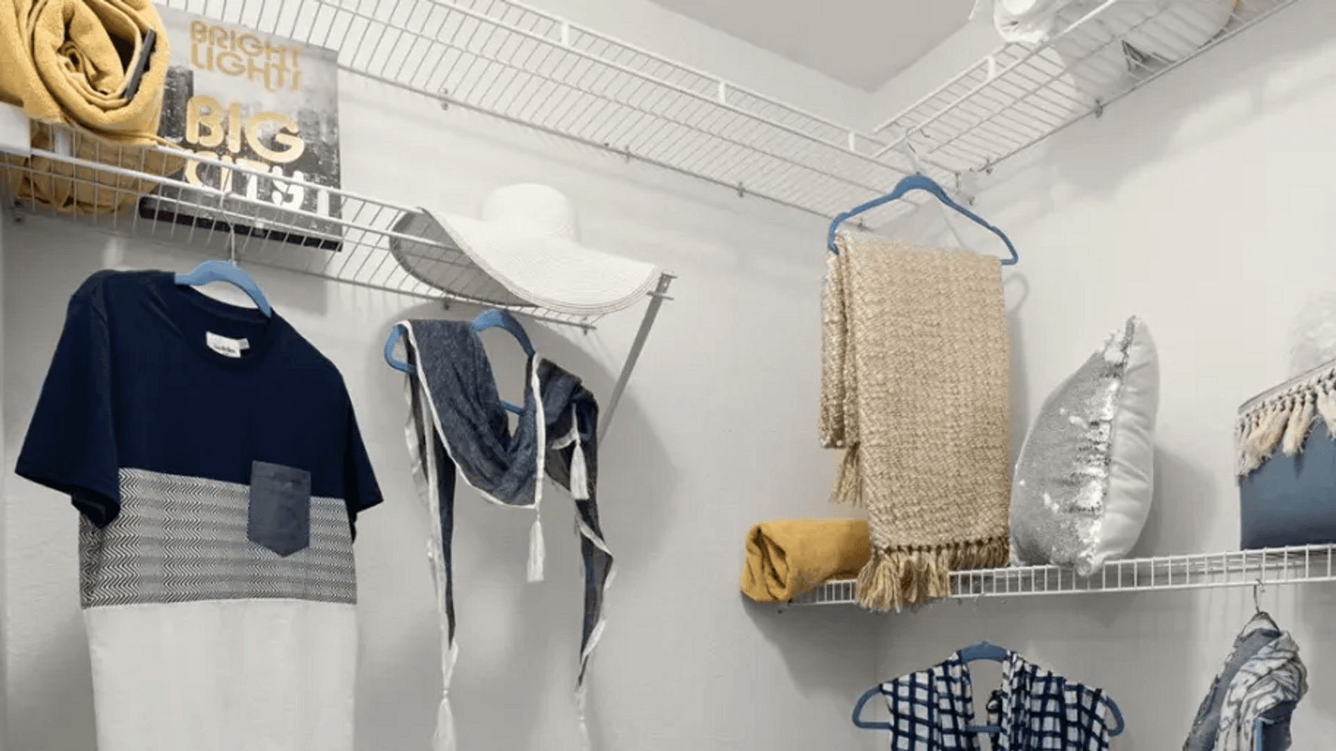 Las Vegas Apartment: 3580 E Alexander Road