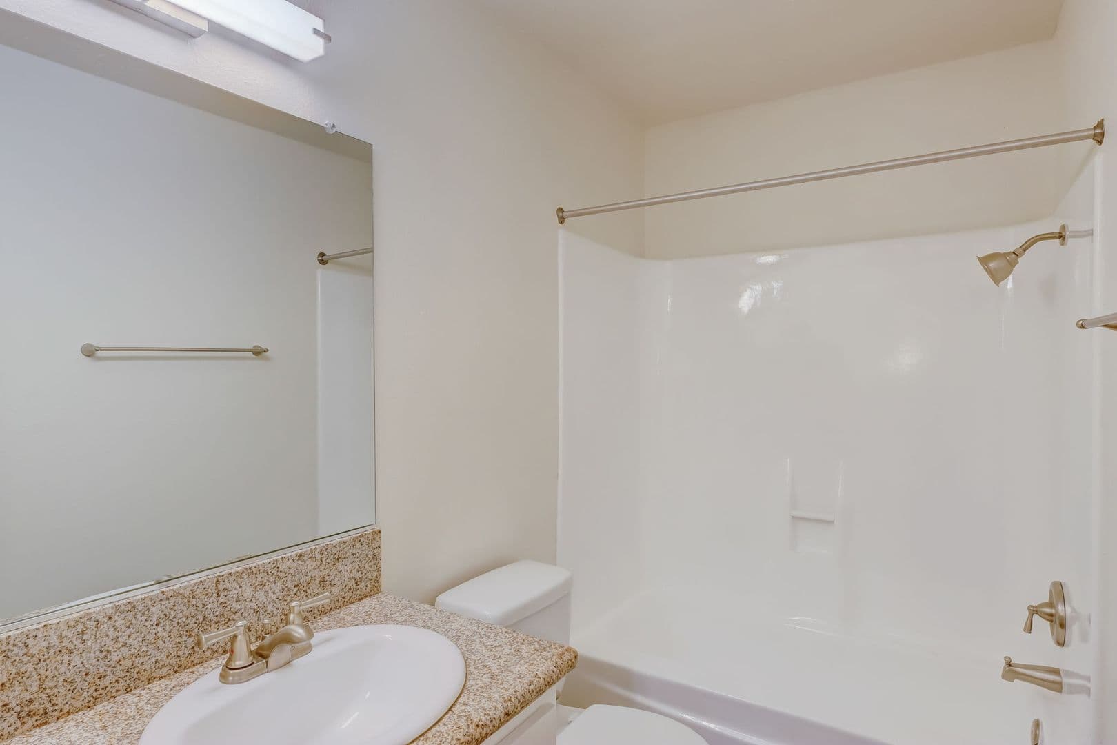 Upland Apartment: 859 N Mountain Avenue