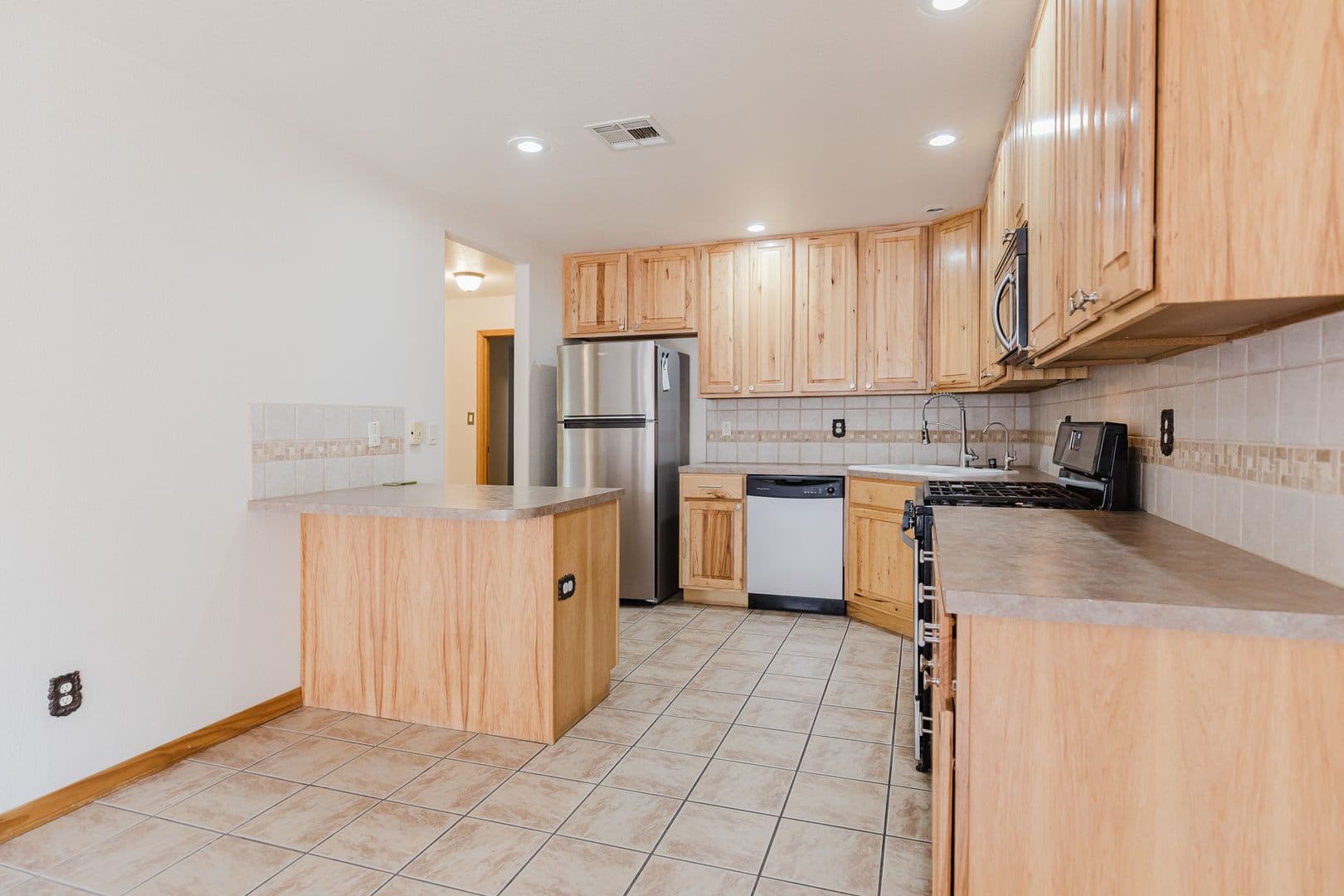 Alamogordo House: 413 Chaco