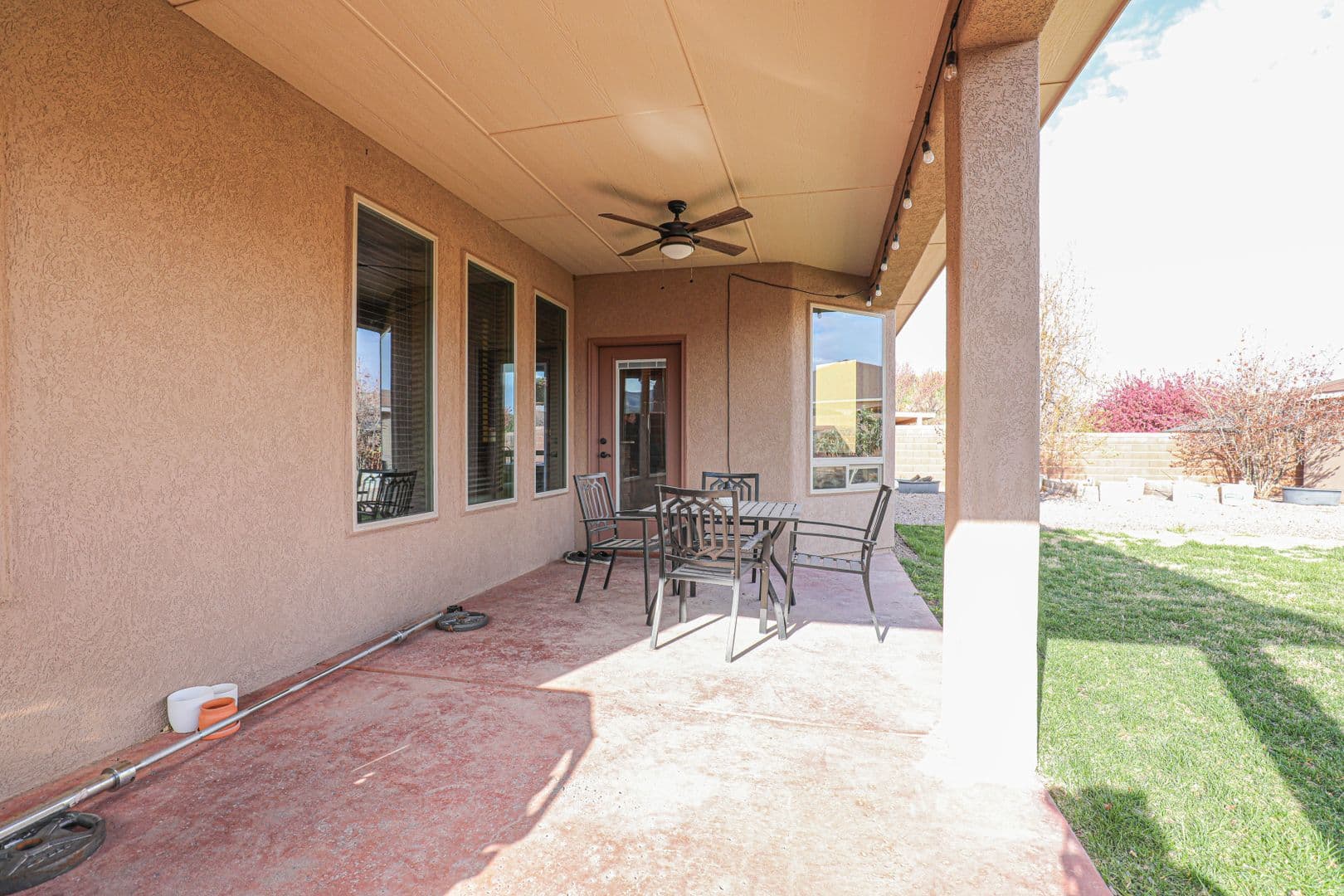 Alamogordo House: 557 Tierra Bella Dr