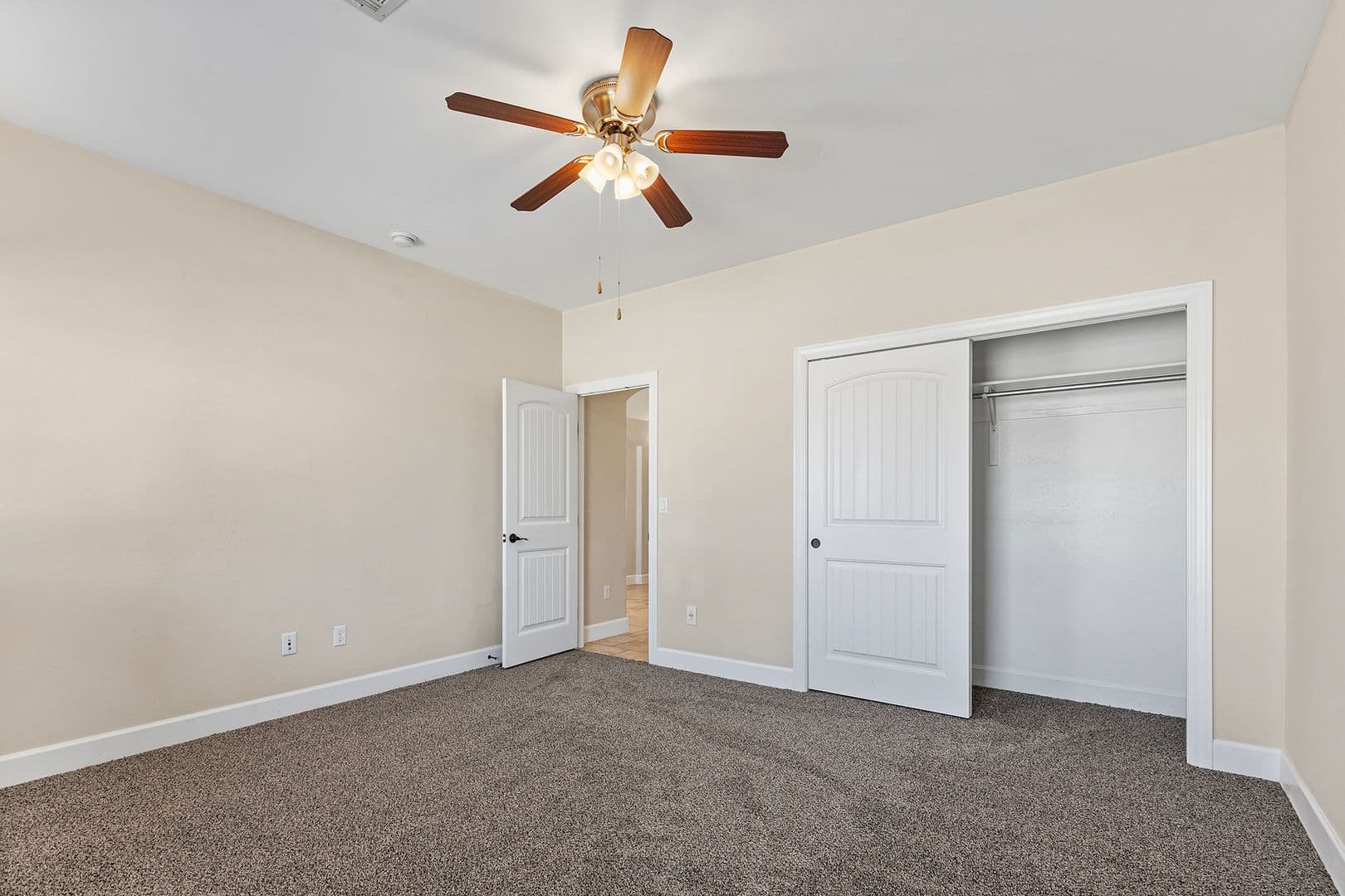 Alamogordo House: 370 Bosque