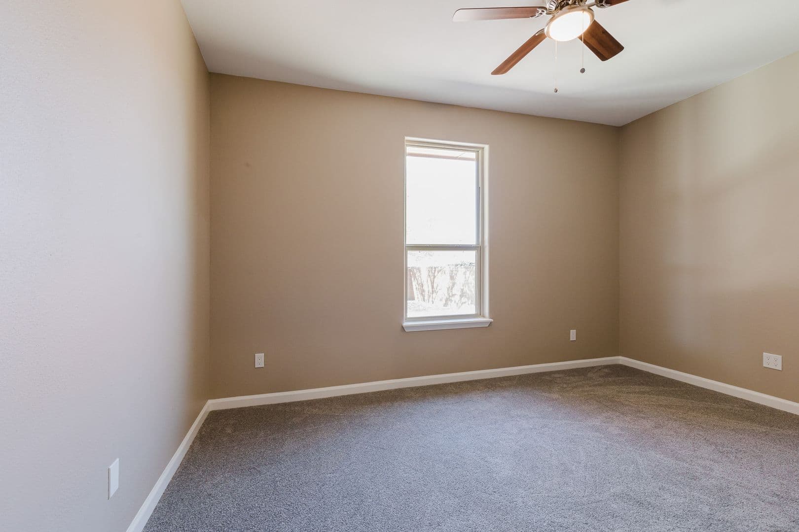 Alamogordo House: 4060 Wood Lp