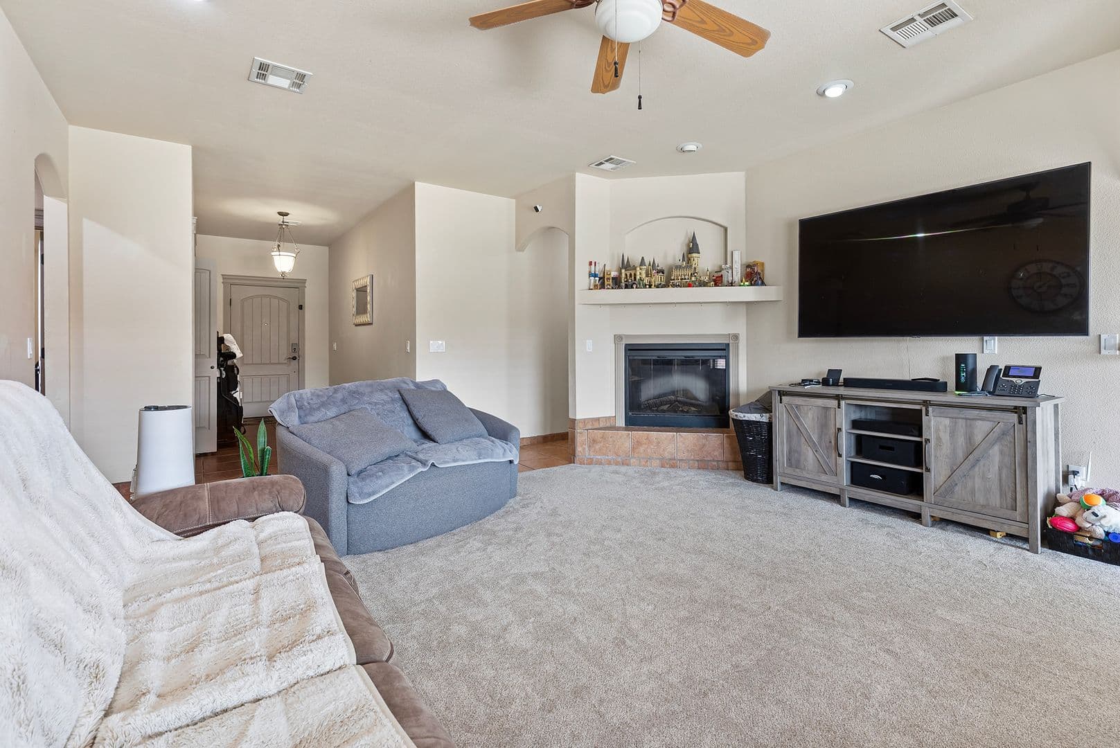Alamogordo House: 3800 Wood Loop