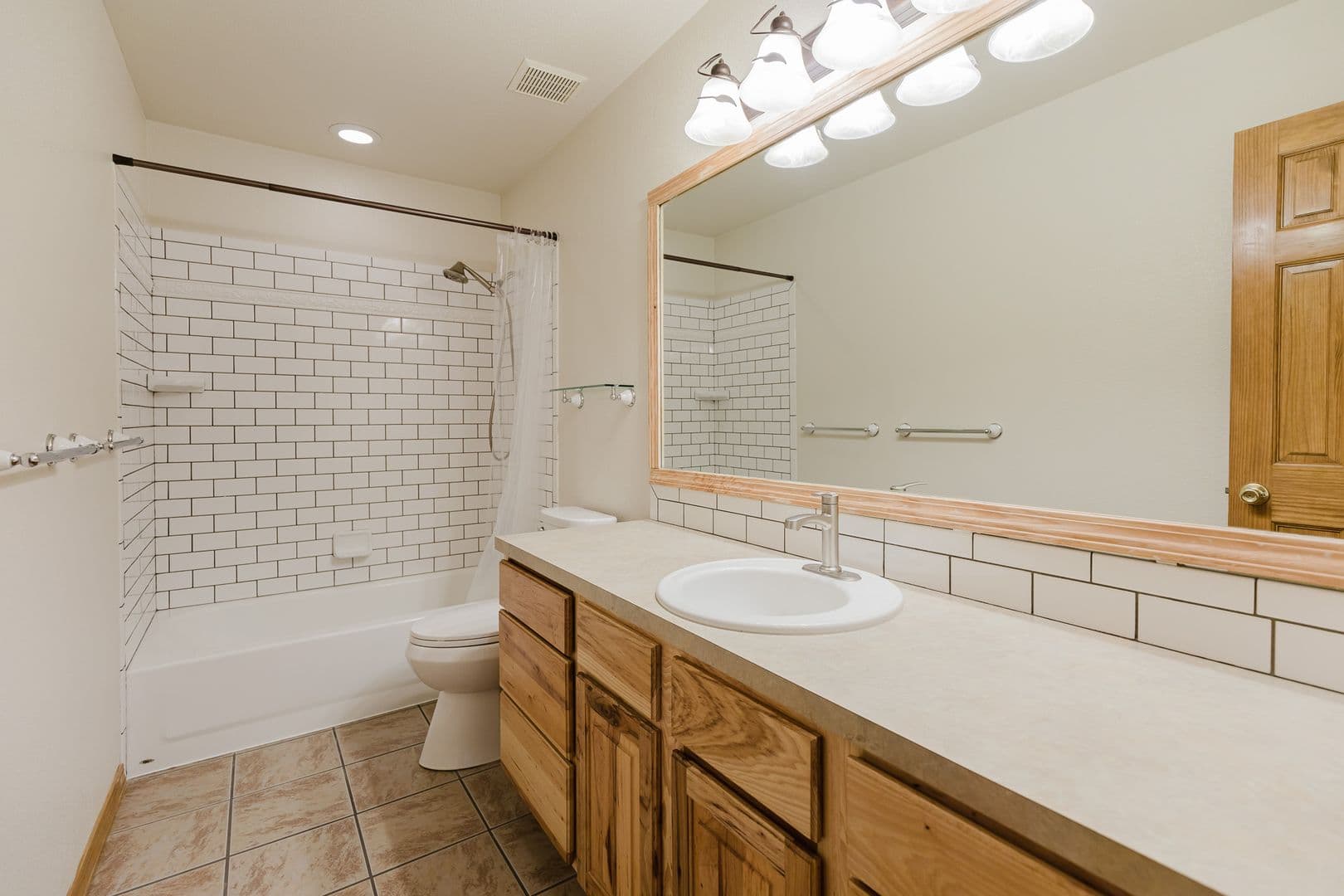 Alamogordo House: 413 Chaco