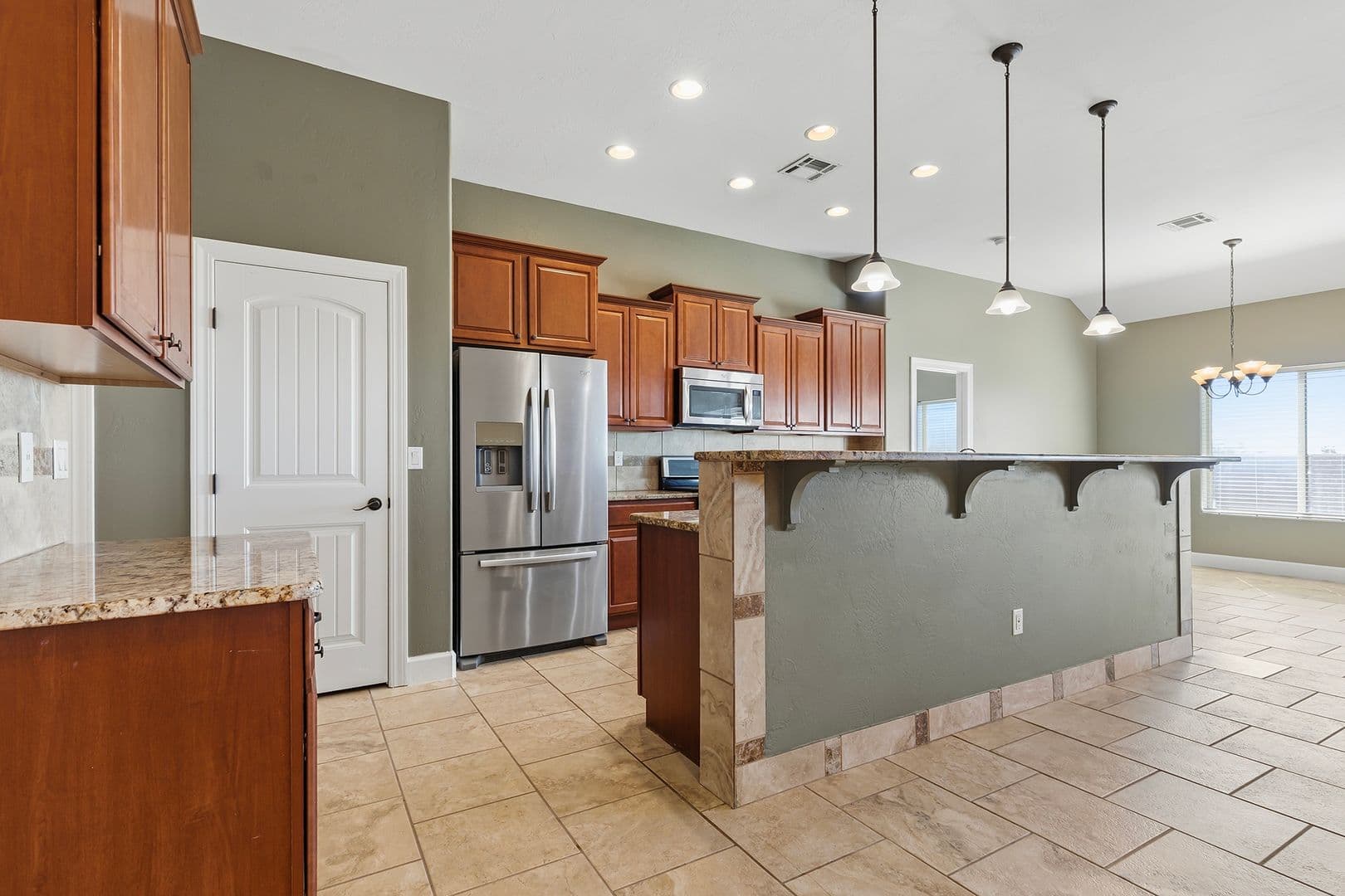 Alamogordo House: 370 Bosque