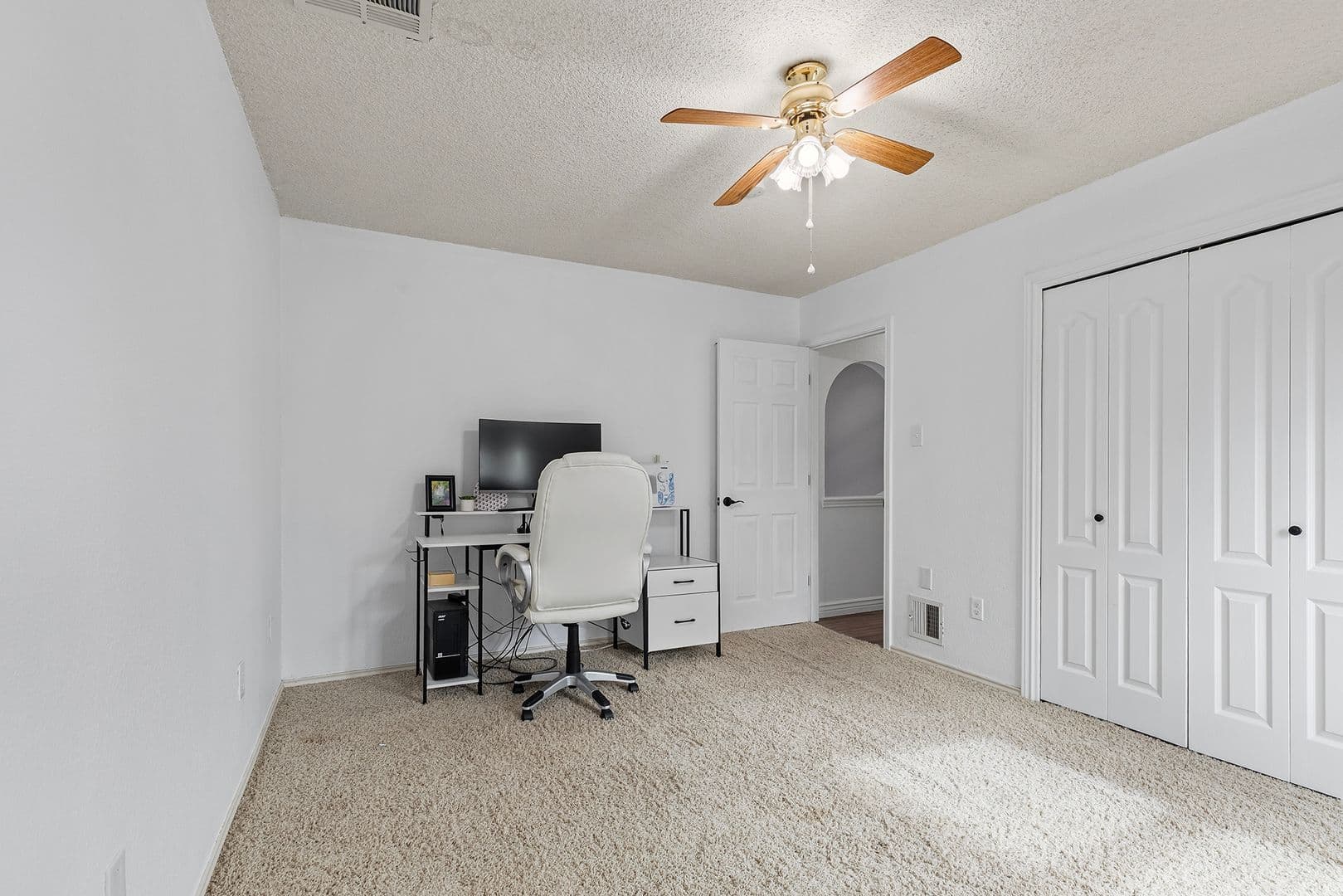 Alamogordo House: 3736 Mosswood