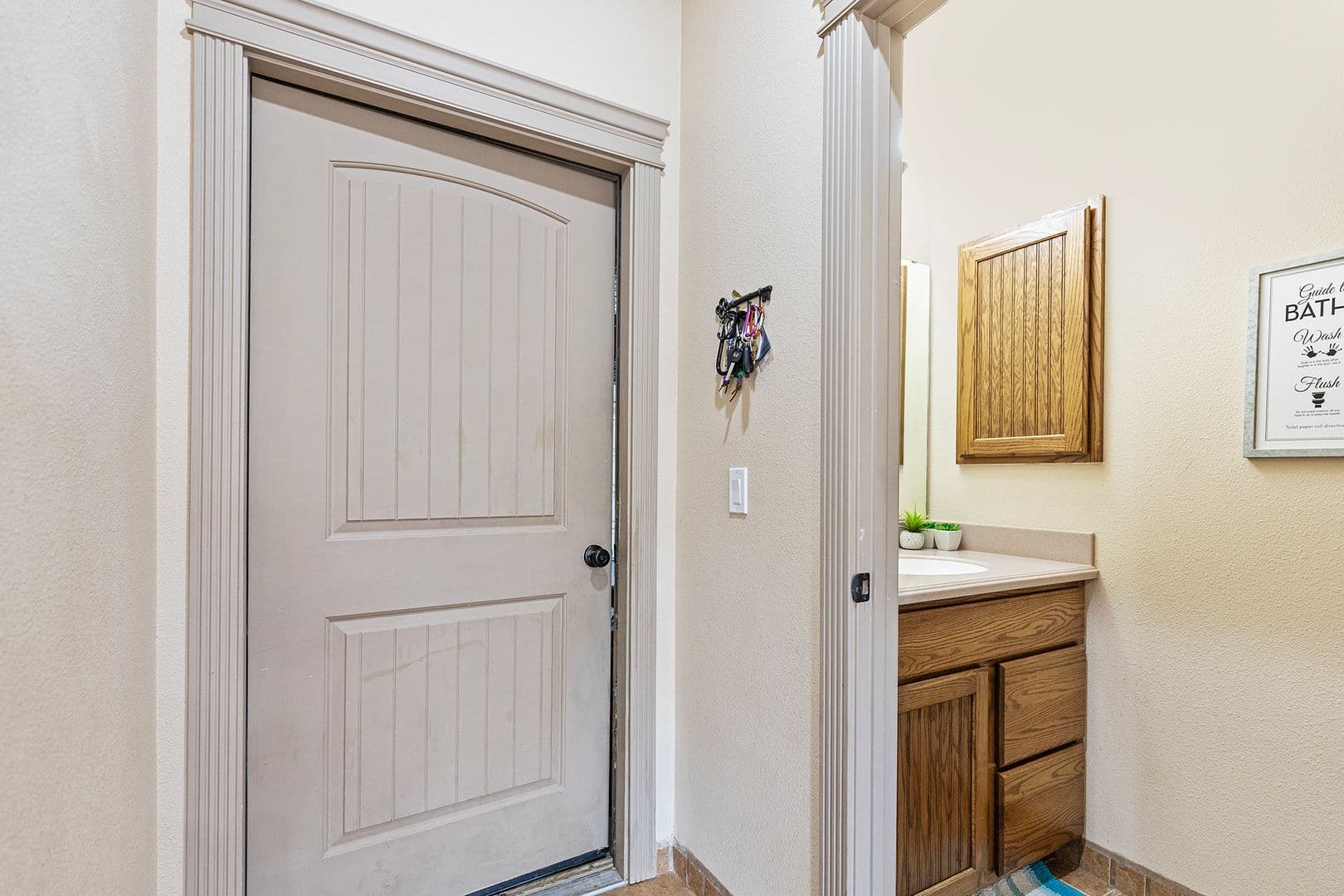 Alamogordo House: 3800 Wood Loop