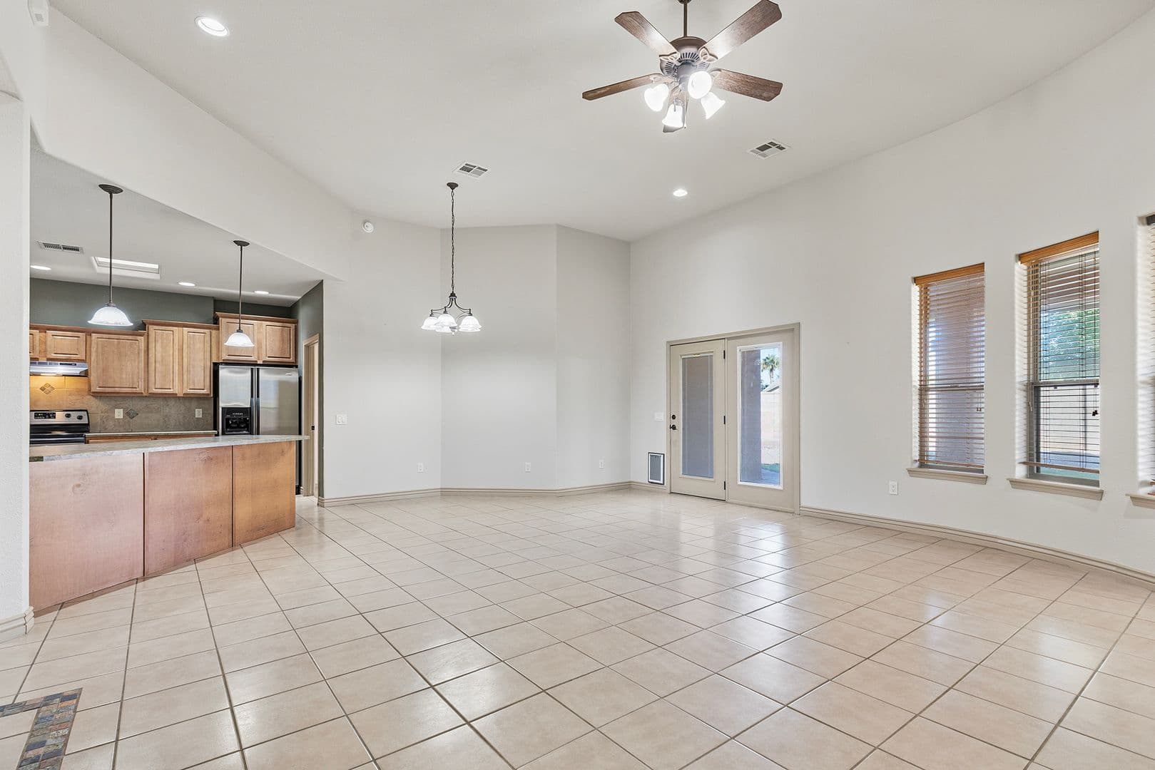 Alamogordo House: 477 Camino Real