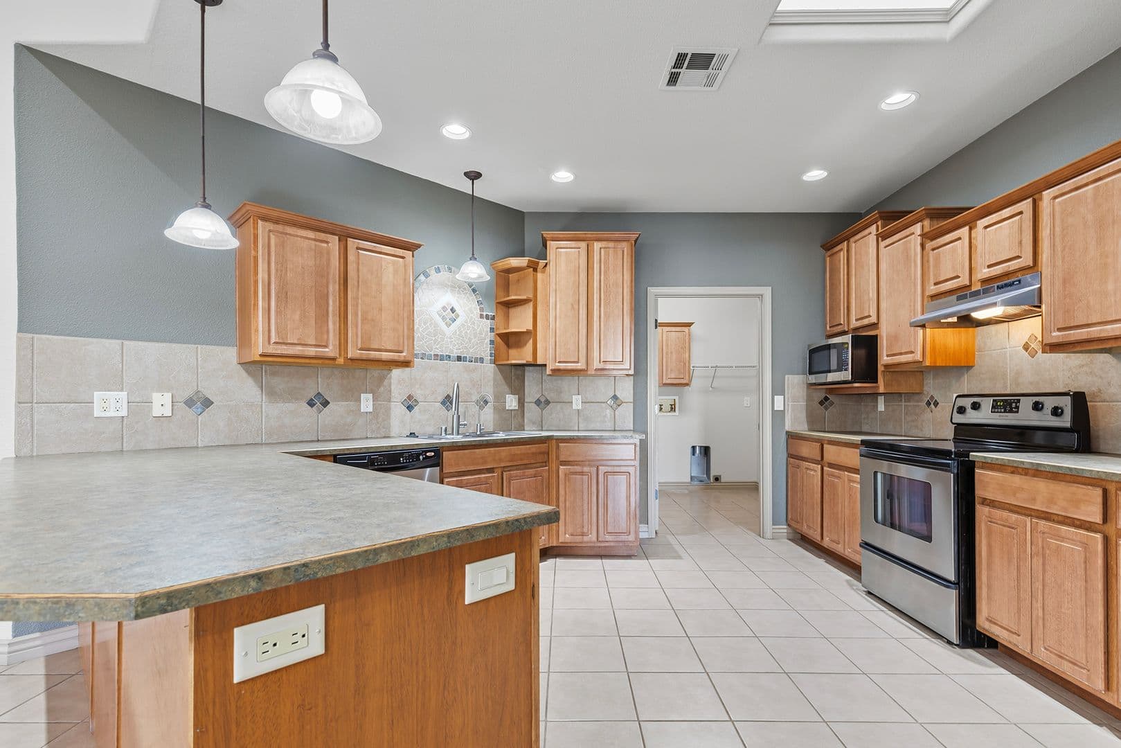 Alamogordo House: 477 Camino Real