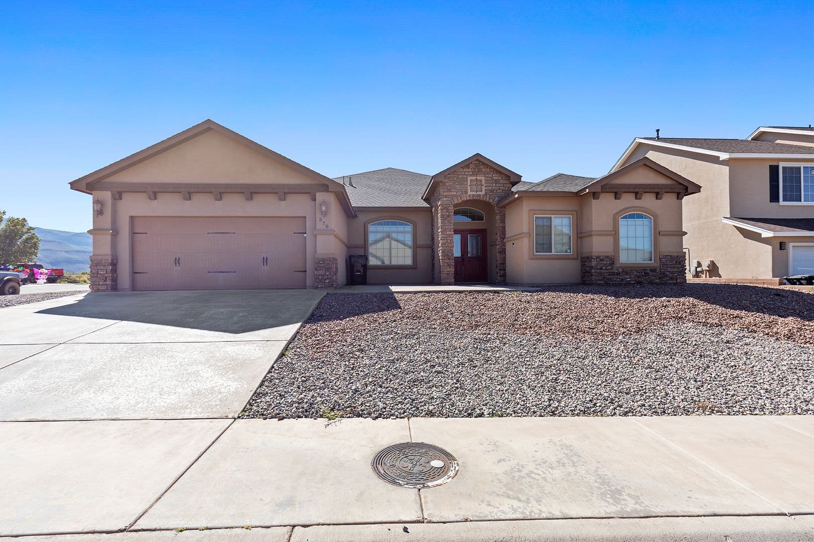Alamogordo House: 370 Bosque