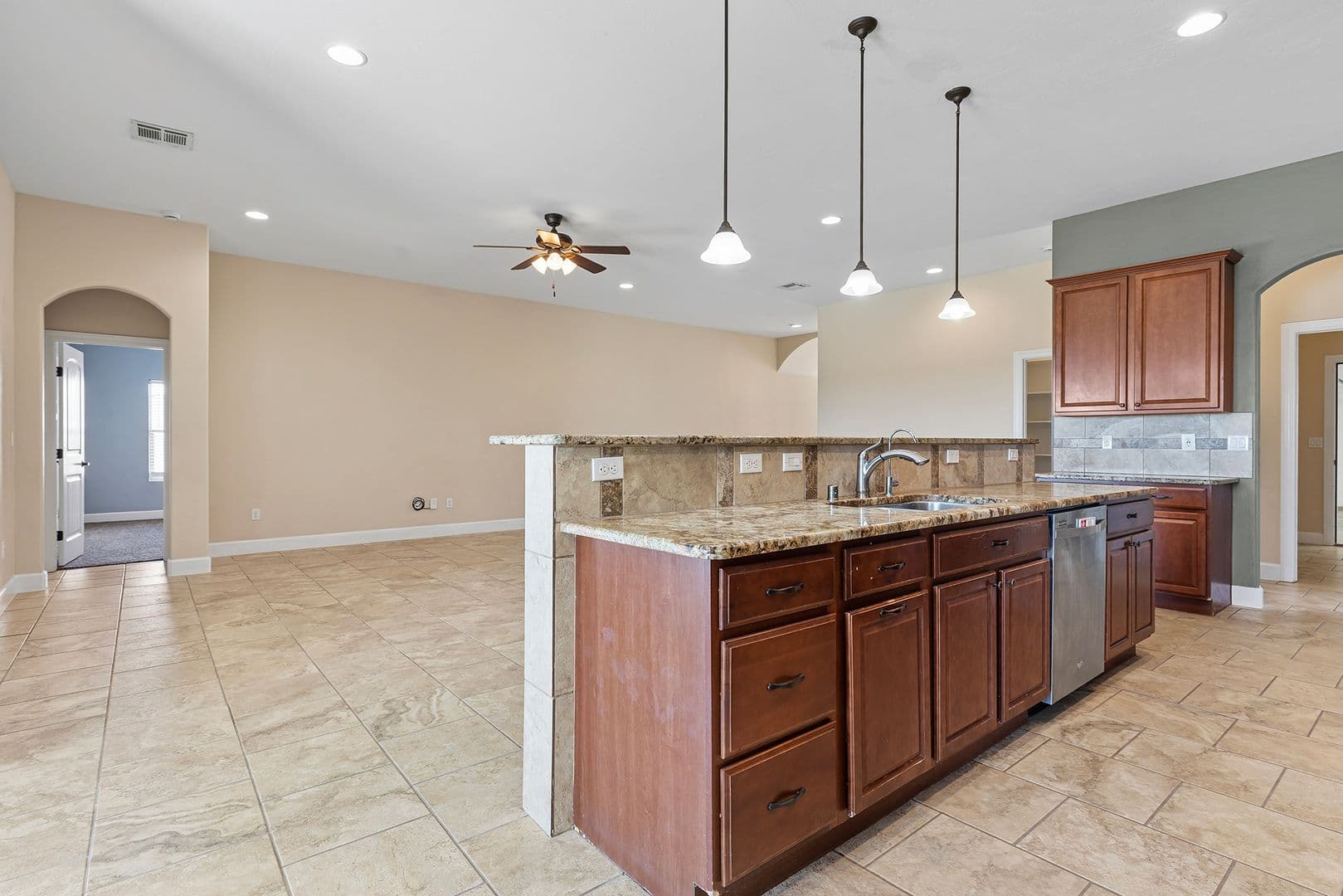 Alamogordo House: 370 Bosque