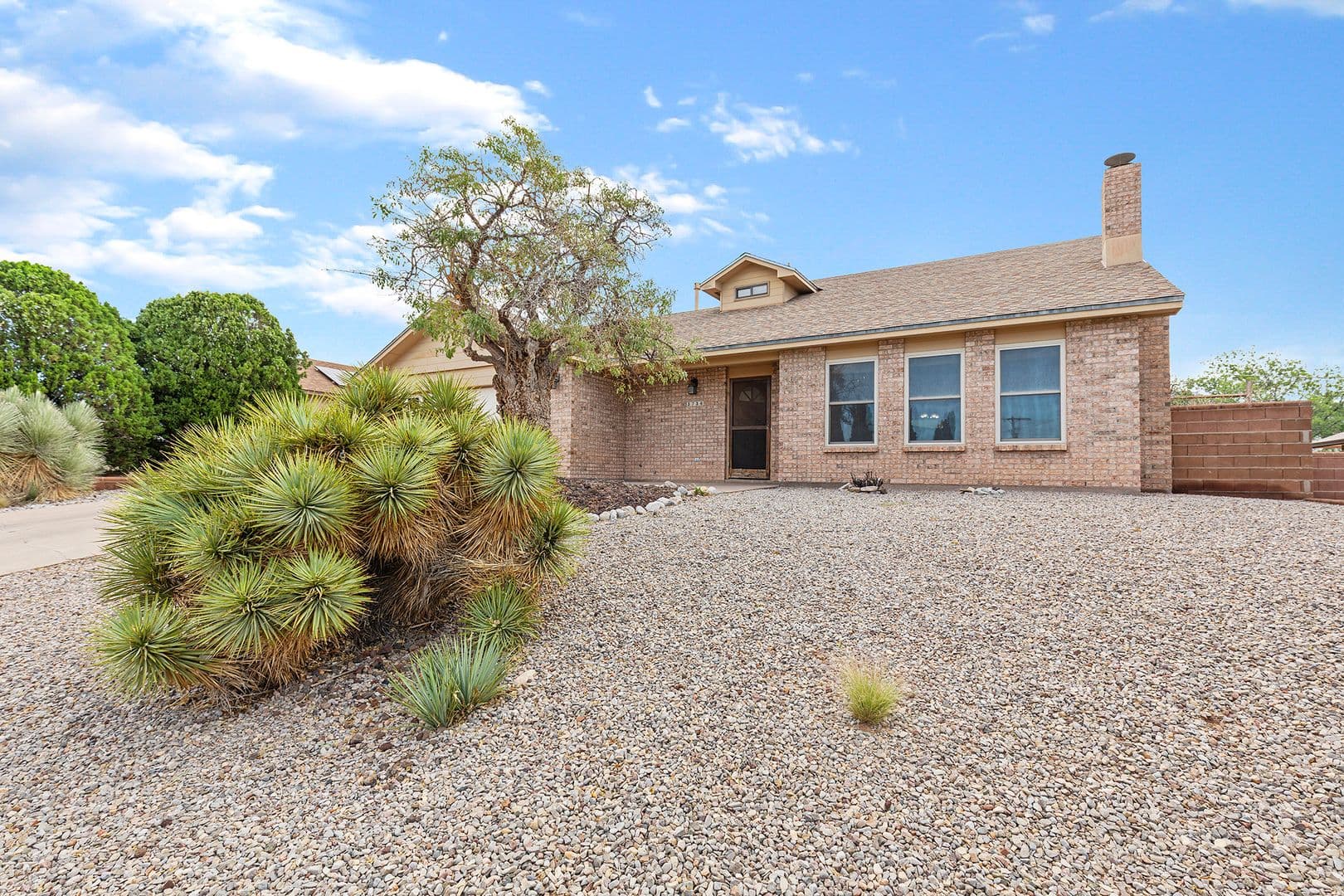Alamogordo House: 3736 Mosswood