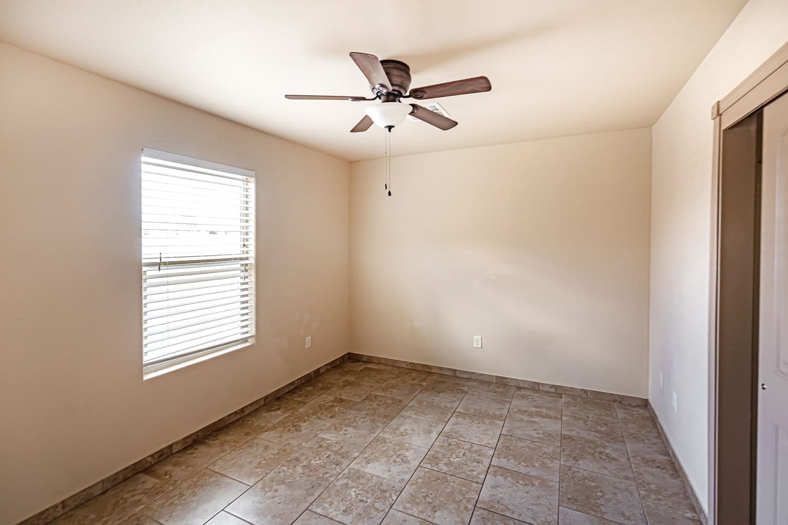 Alamogordo House: 368 Bandolier #B