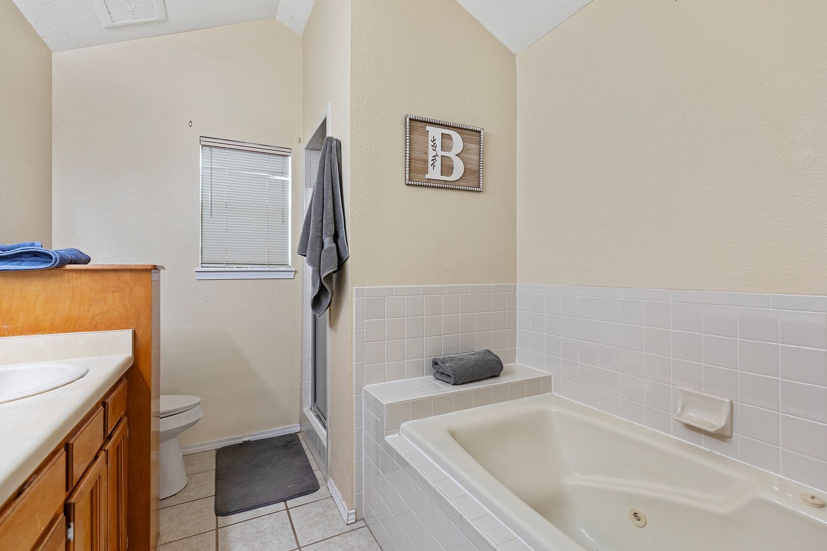 Alamogordo House: 3736 Mosswood