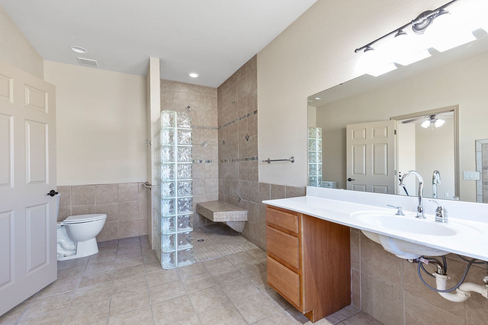 Alamogordo House: 477 Camino Real