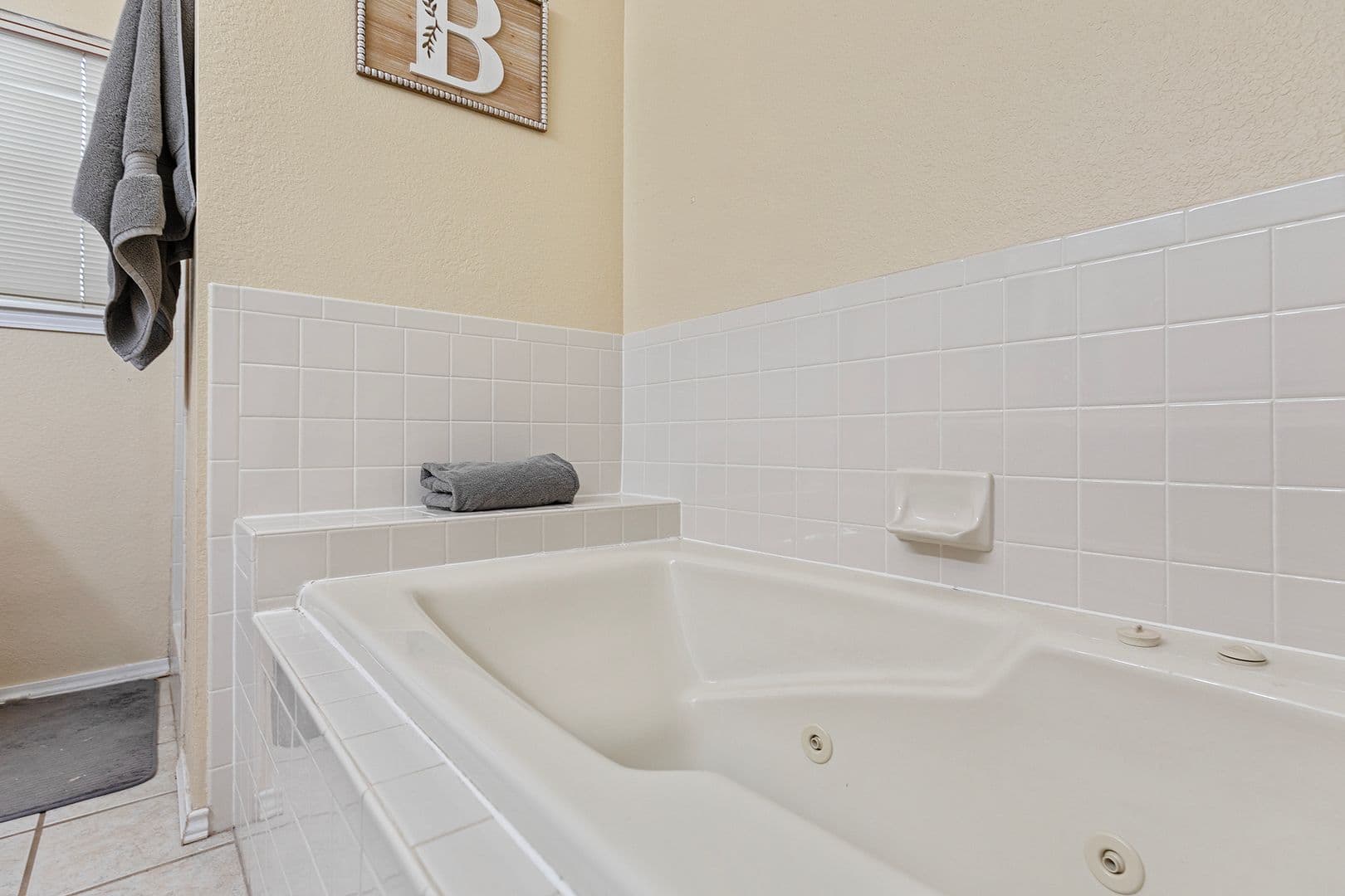 Alamogordo House: 3736 Mosswood
