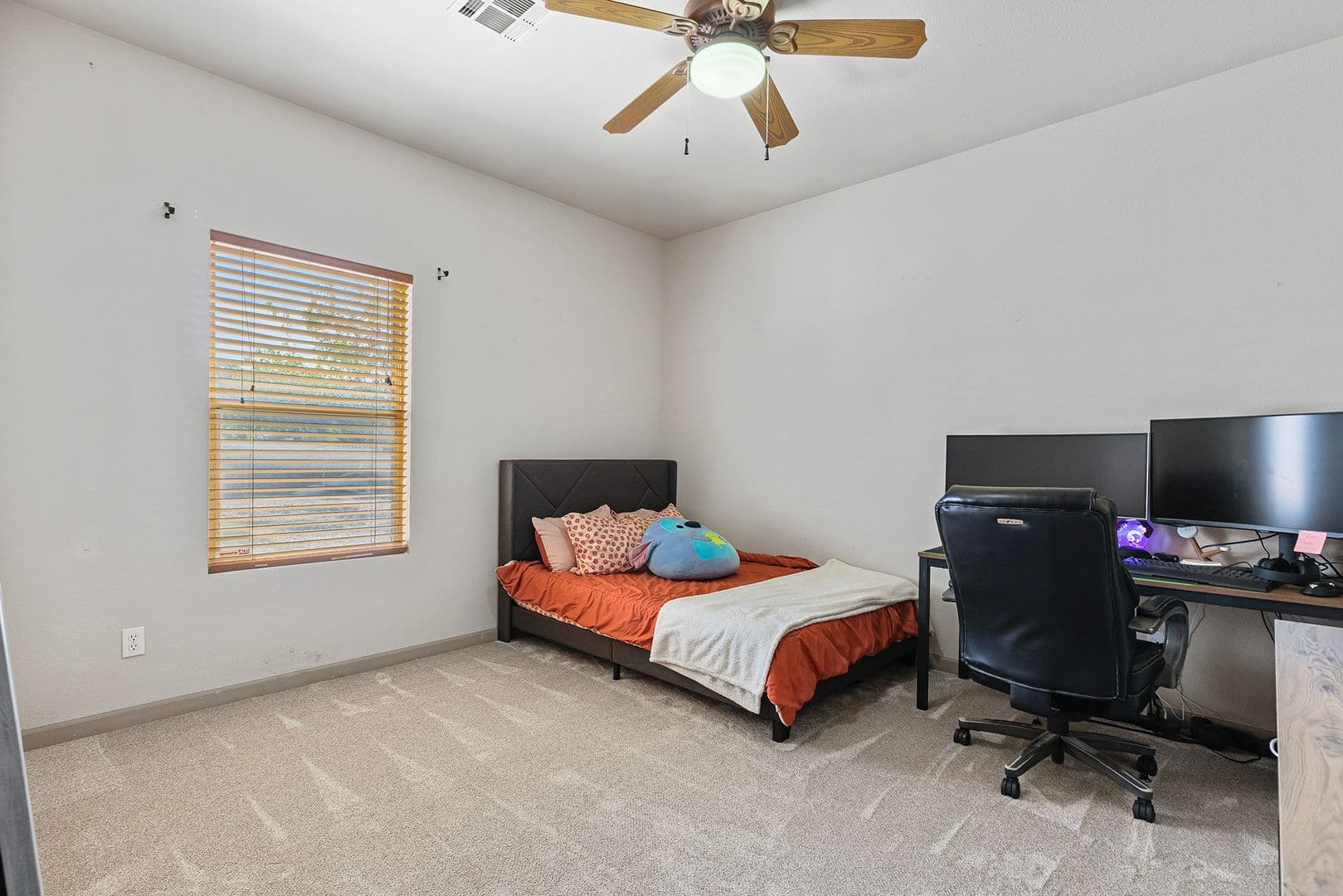Alamogordo House: 3800 Wood Loop