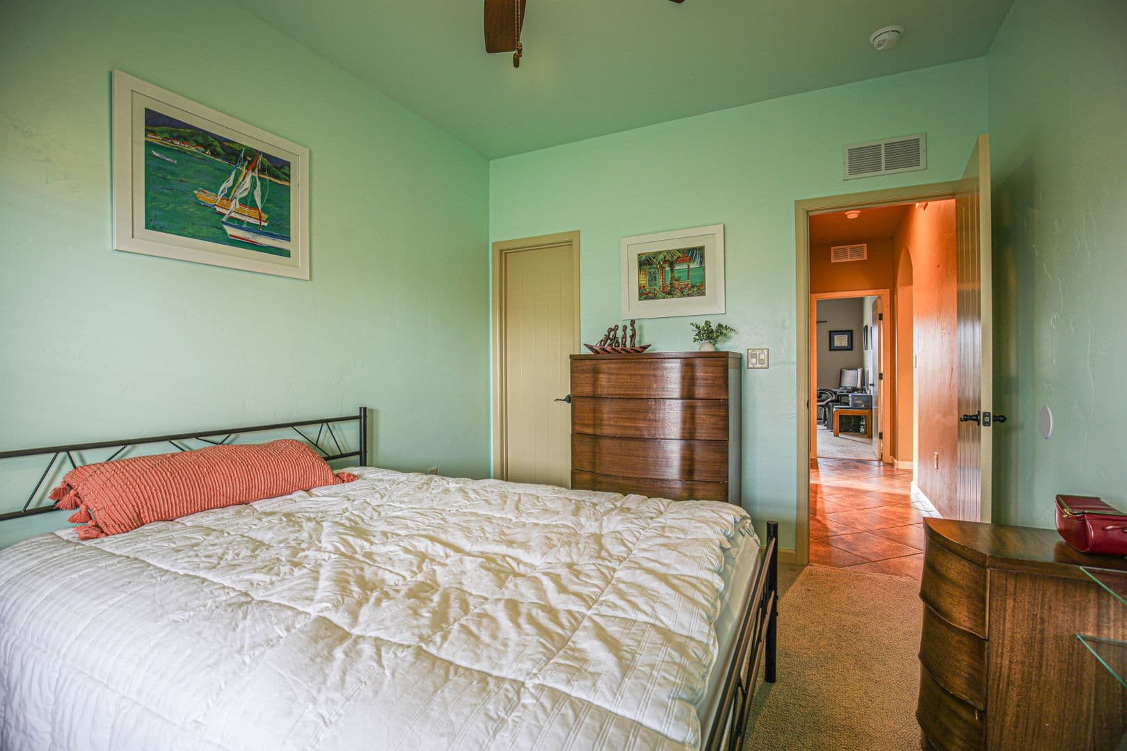 Alamogordo House: 557 Tierra Bella Dr