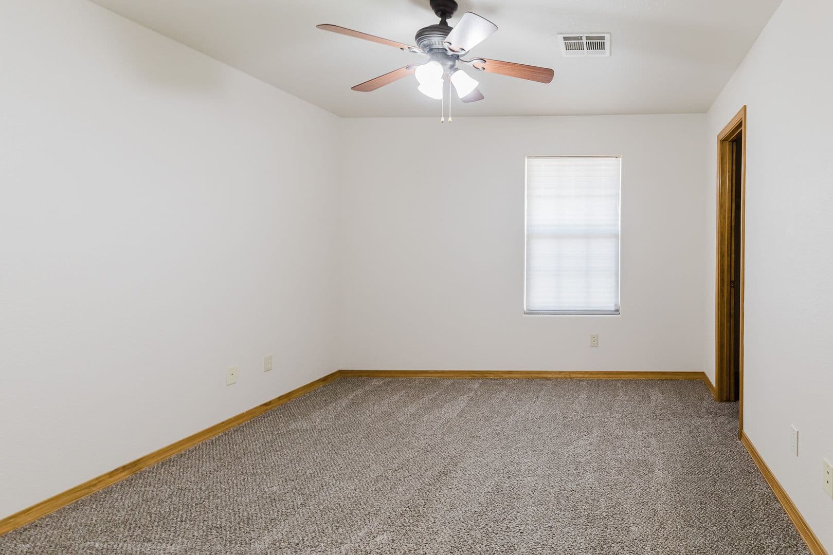 Alamogordo House: 413 Chaco