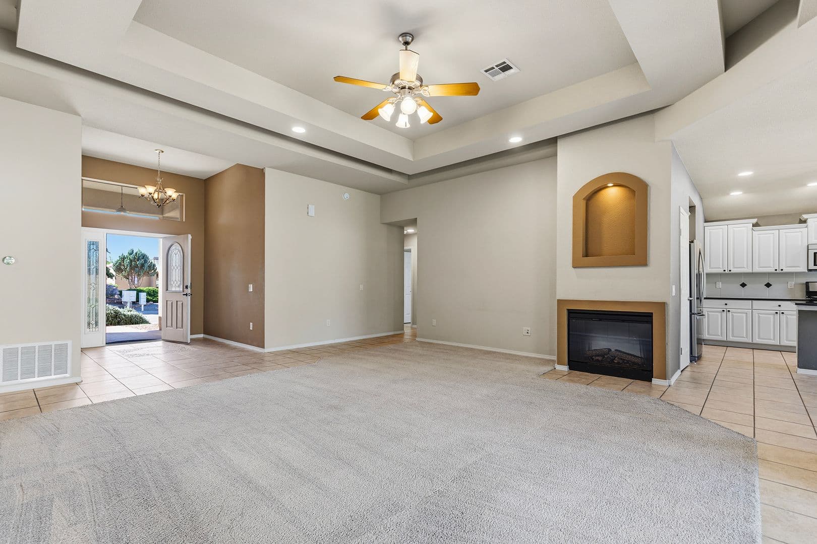 Alamogordo House: 441 Camino Real