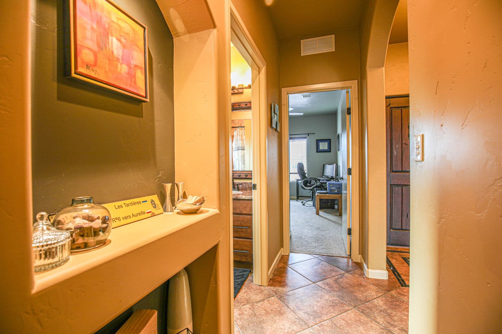 Alamogordo House: 557 Tierra Bella Dr