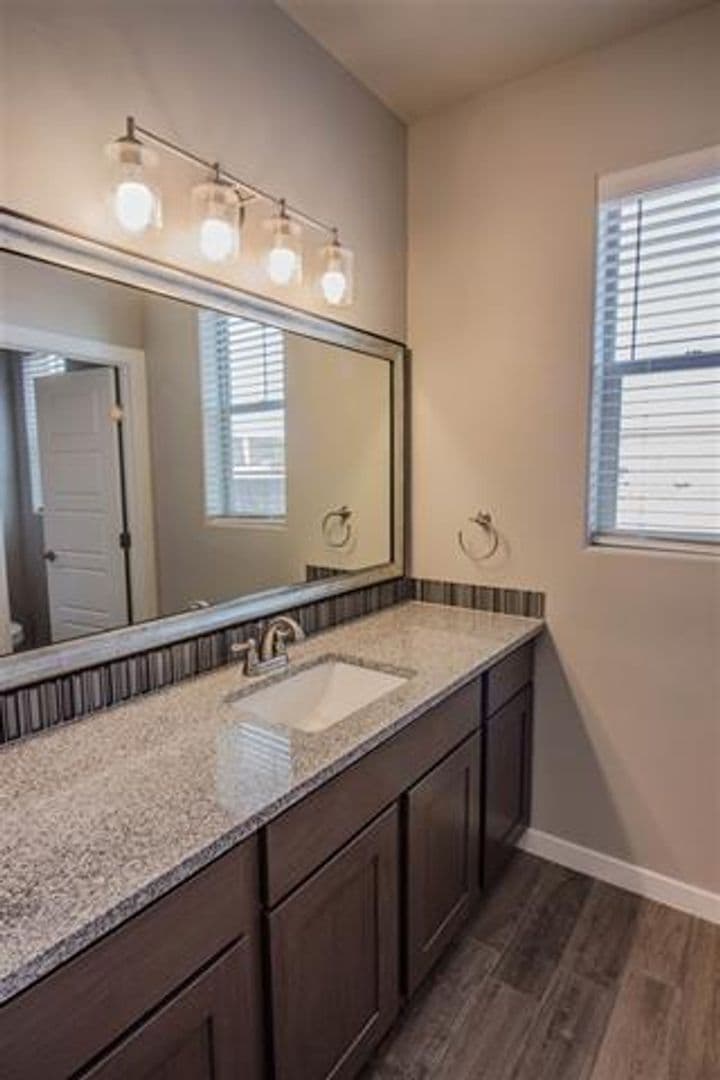 Alamogordo House: 3604 Red Arroyo Dr