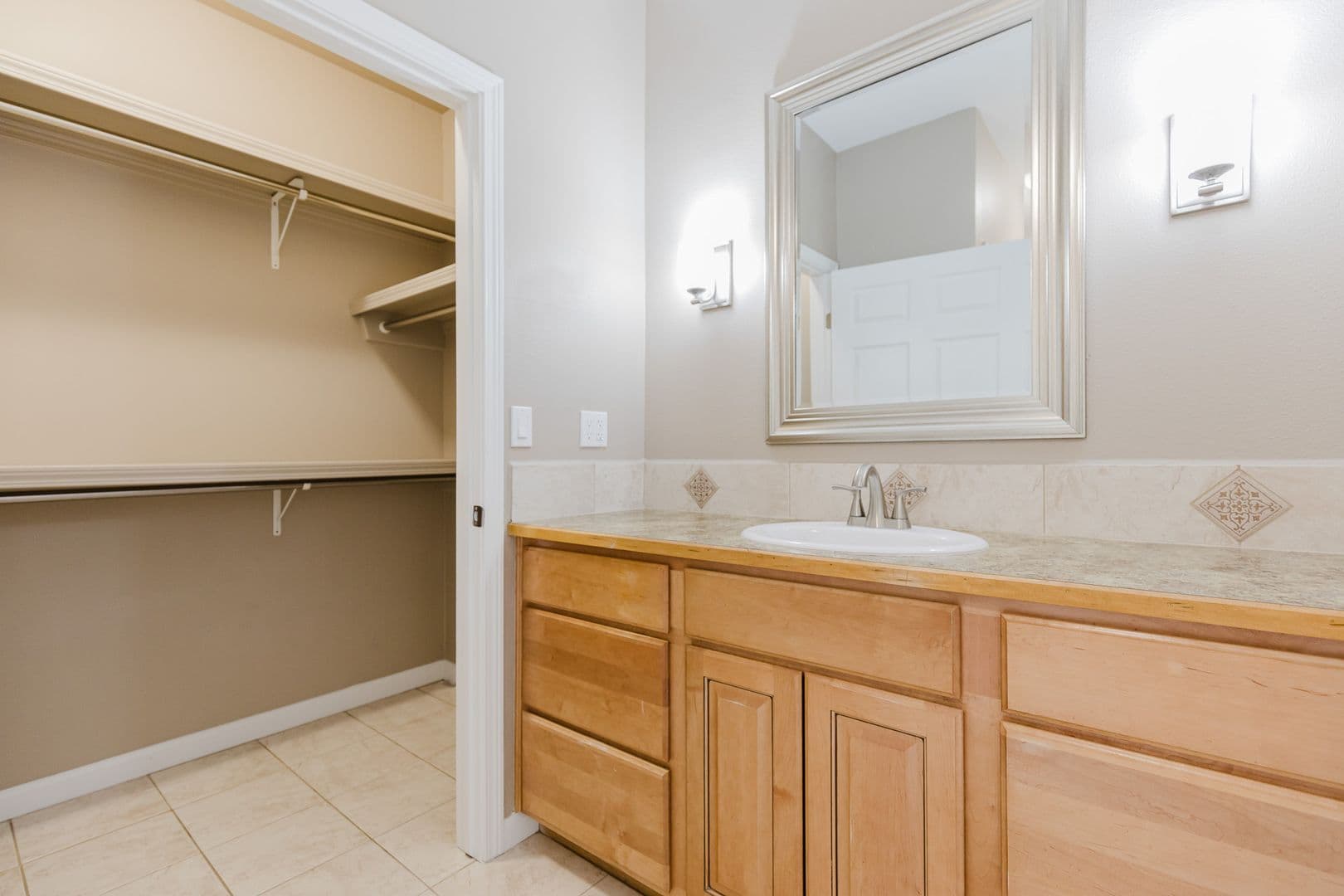 Alamogordo House: 4060 Wood Lp