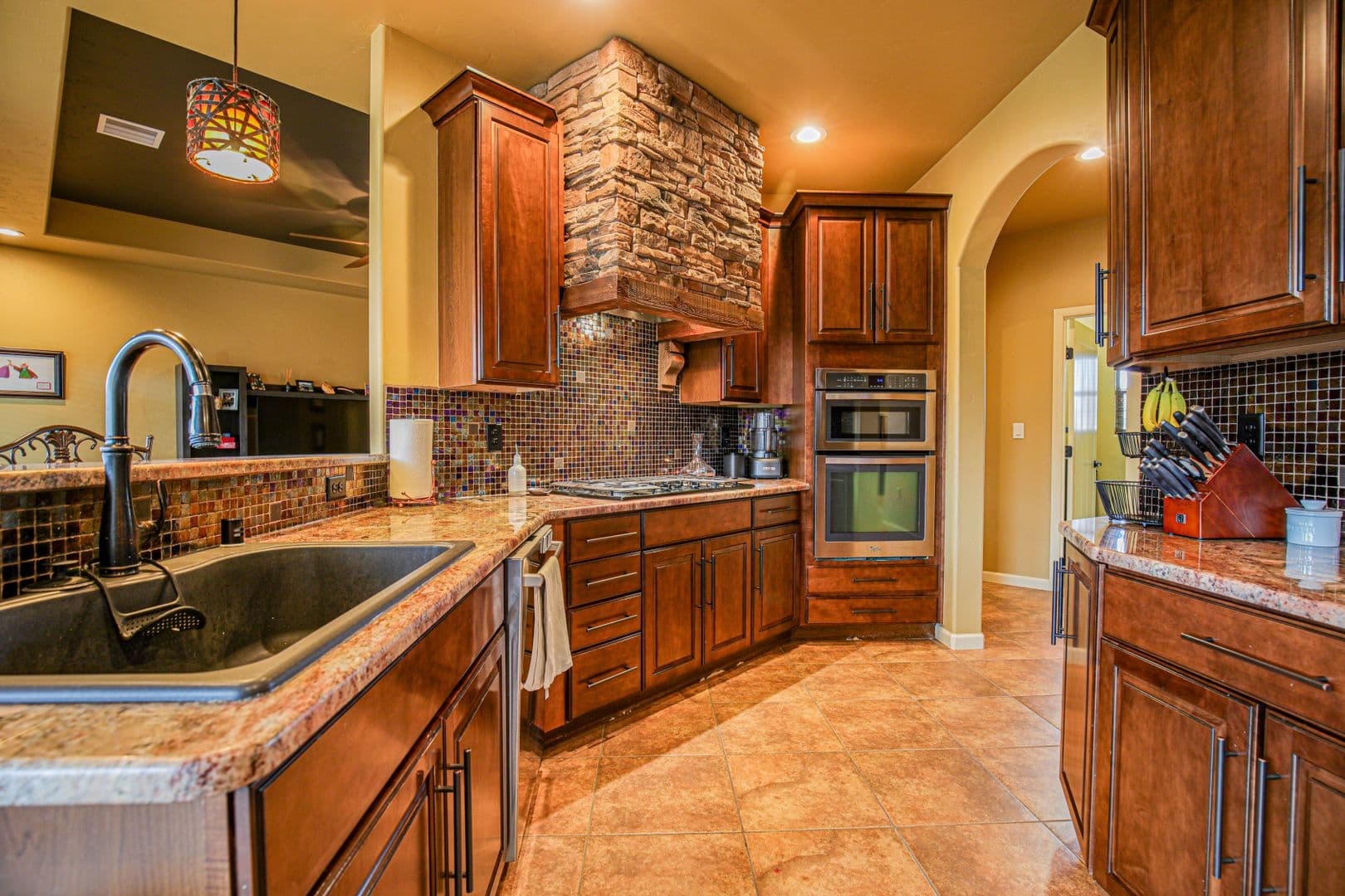 Alamogordo House: 557 Tierra Bella Dr