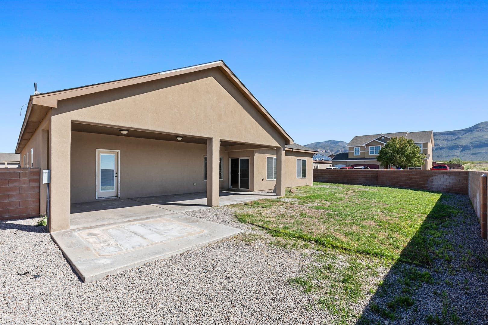 Alamogordo House: 370 Bosque