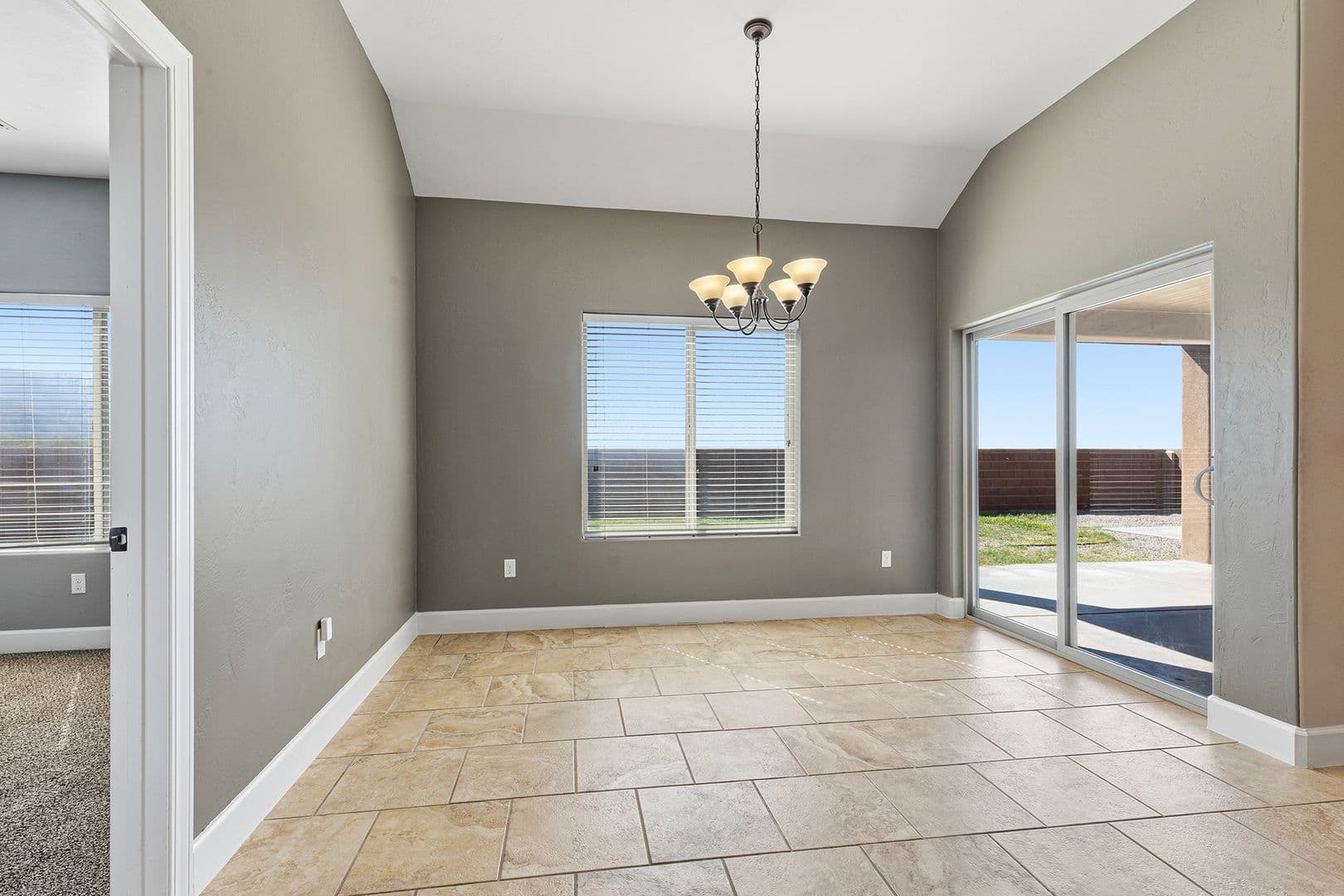 Alamogordo House: 370 Bosque