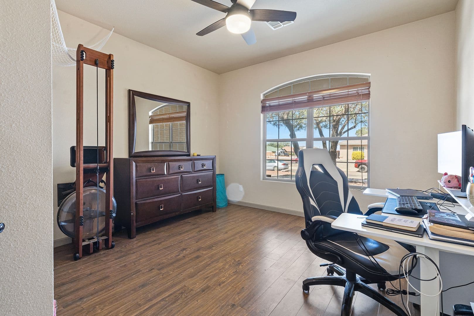 Alamogordo House: 3800 Wood Loop
