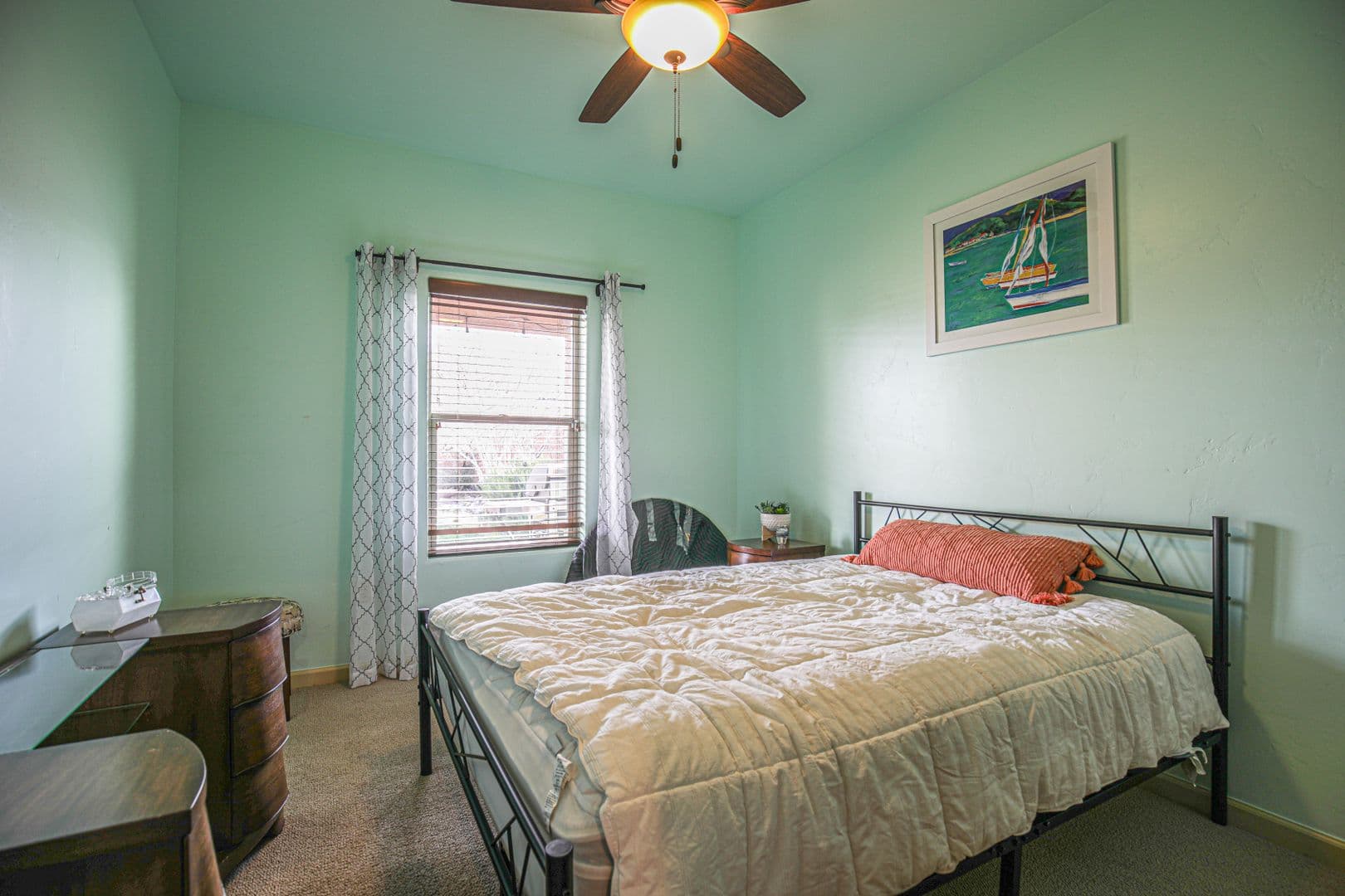 Alamogordo House: 557 Tierra Bella Dr